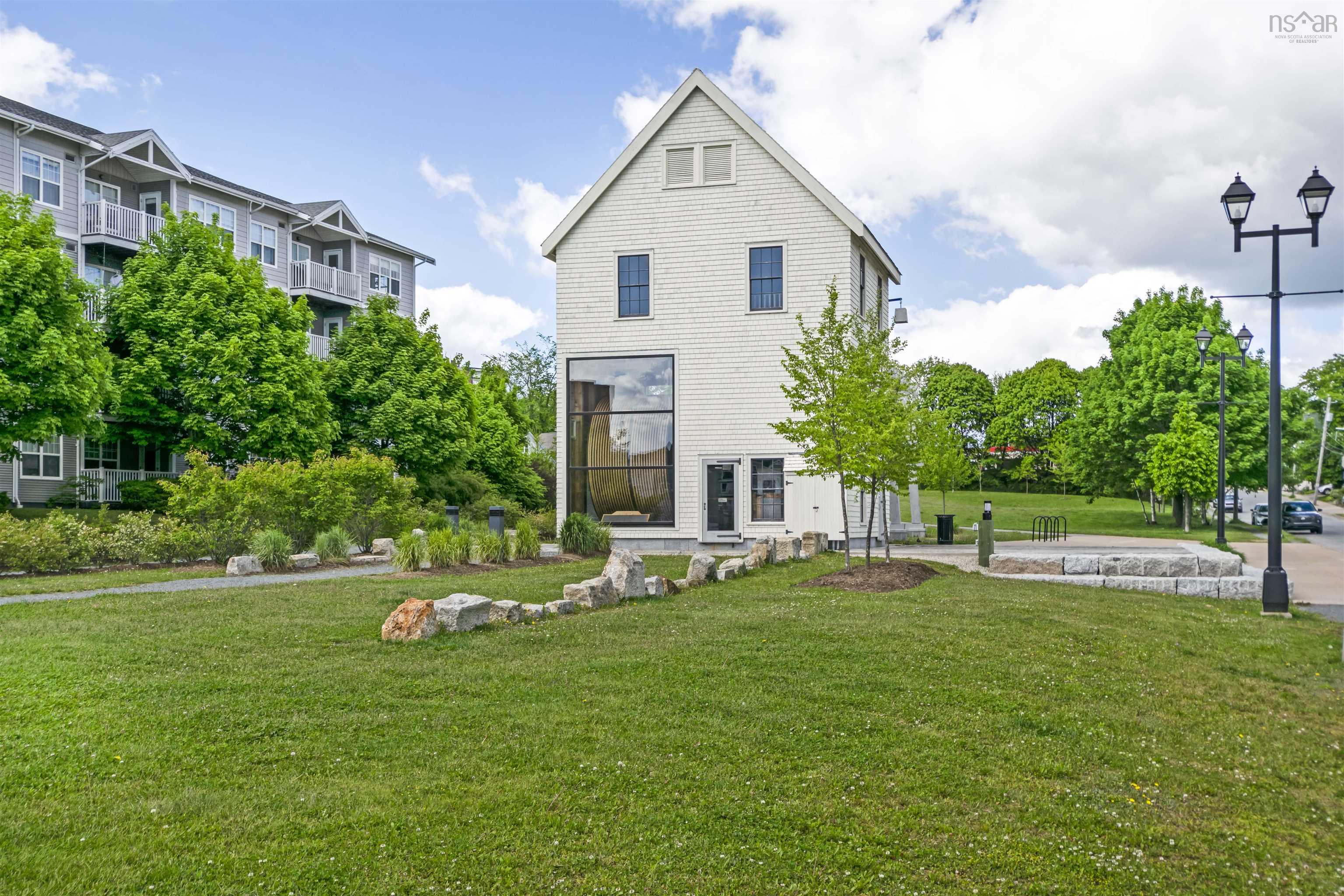 $599,900.00: 37 Prince Albert Road, Dartmouth
