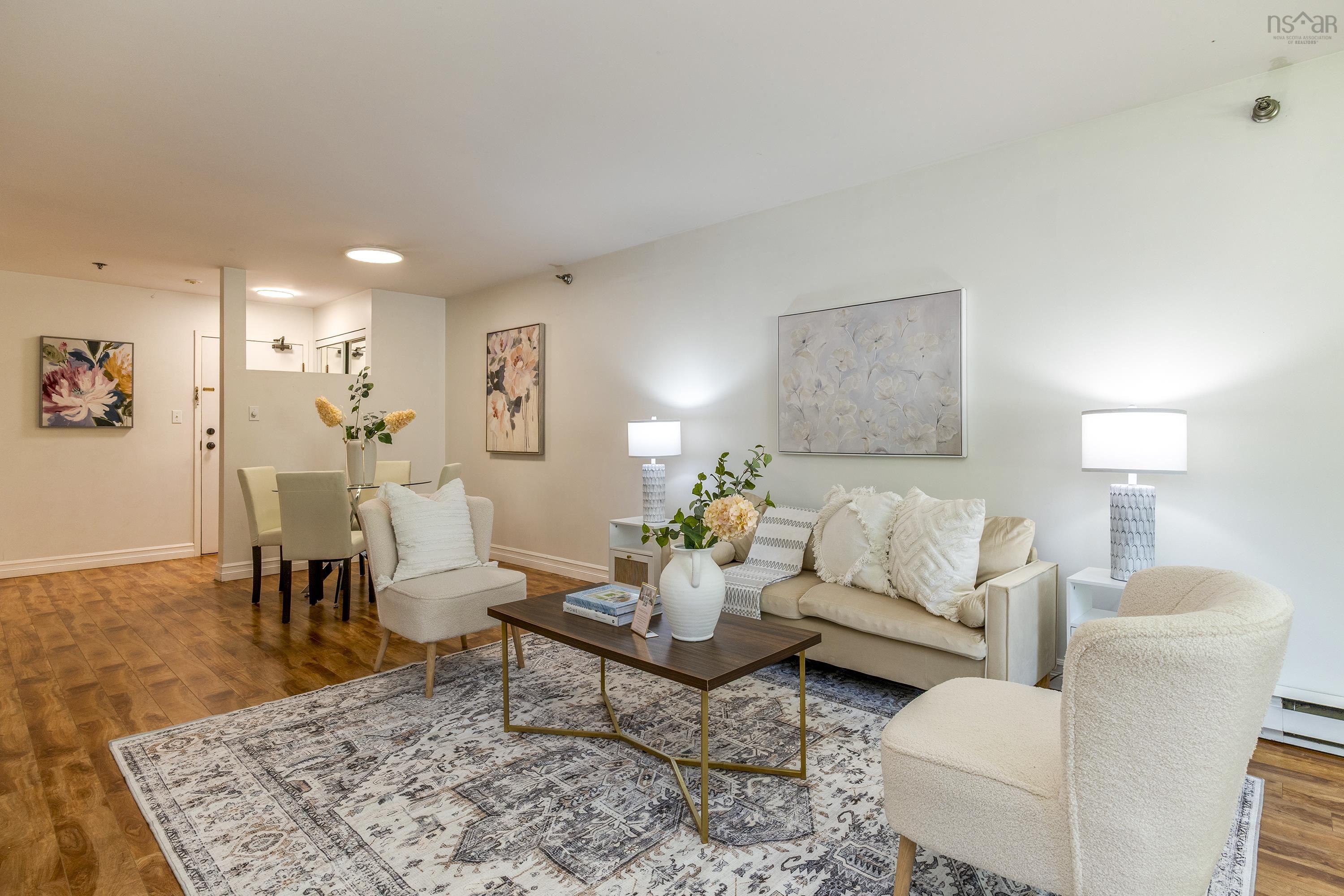 $339,900.00: 209 83 Kearney Lake Road, Halifax