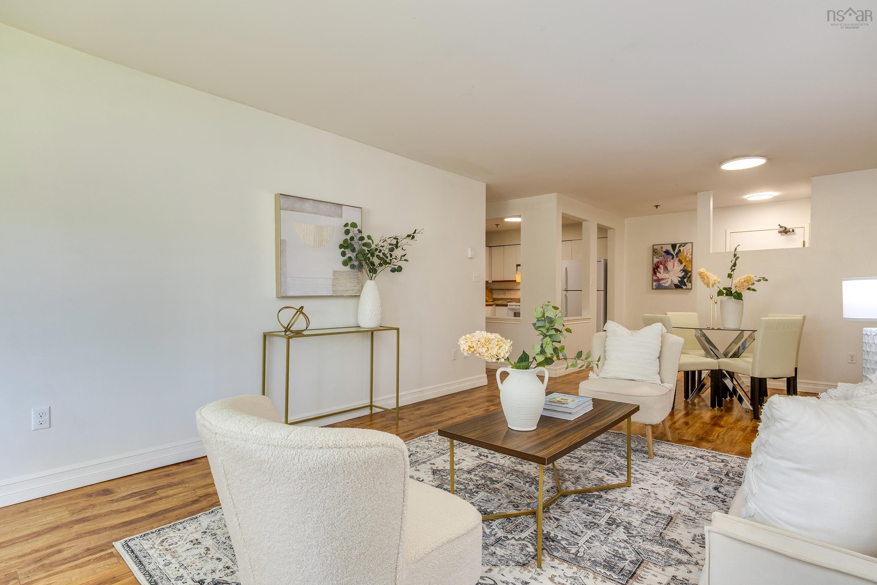 $339,900.00: 209 83 Kearney Lake Road, Halifax