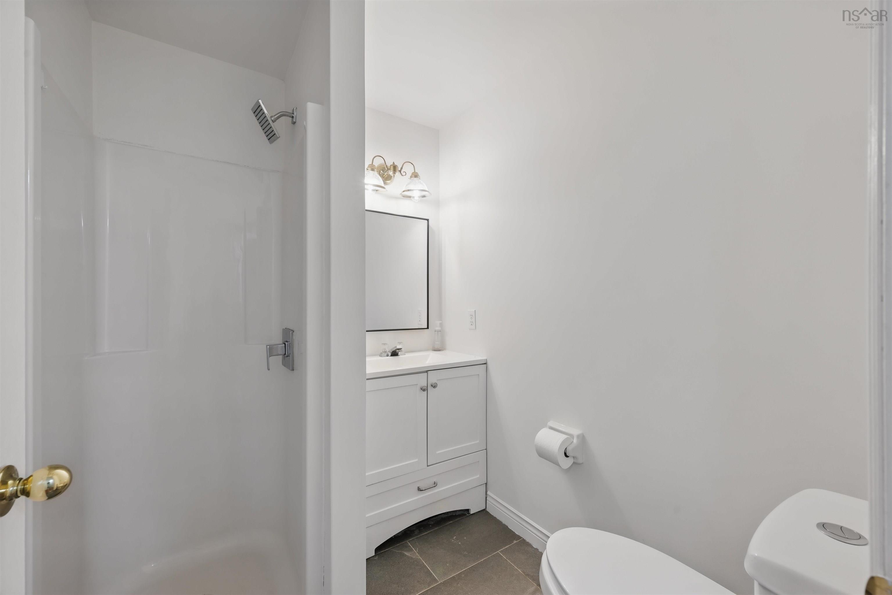 $749,000.00: 260 Nottingham Street, Bedford