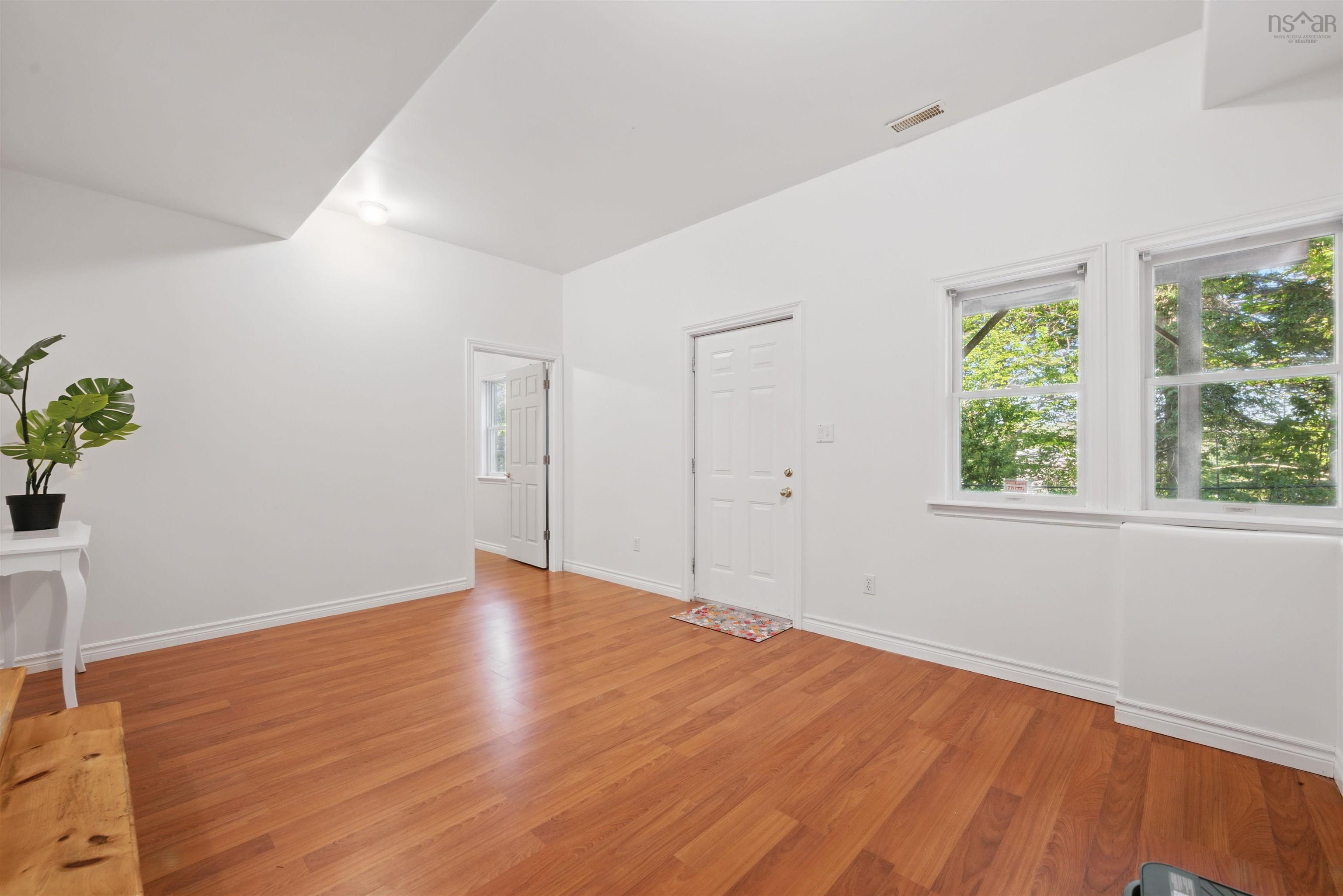 $749,000.00: 260 Nottingham Street, Bedford