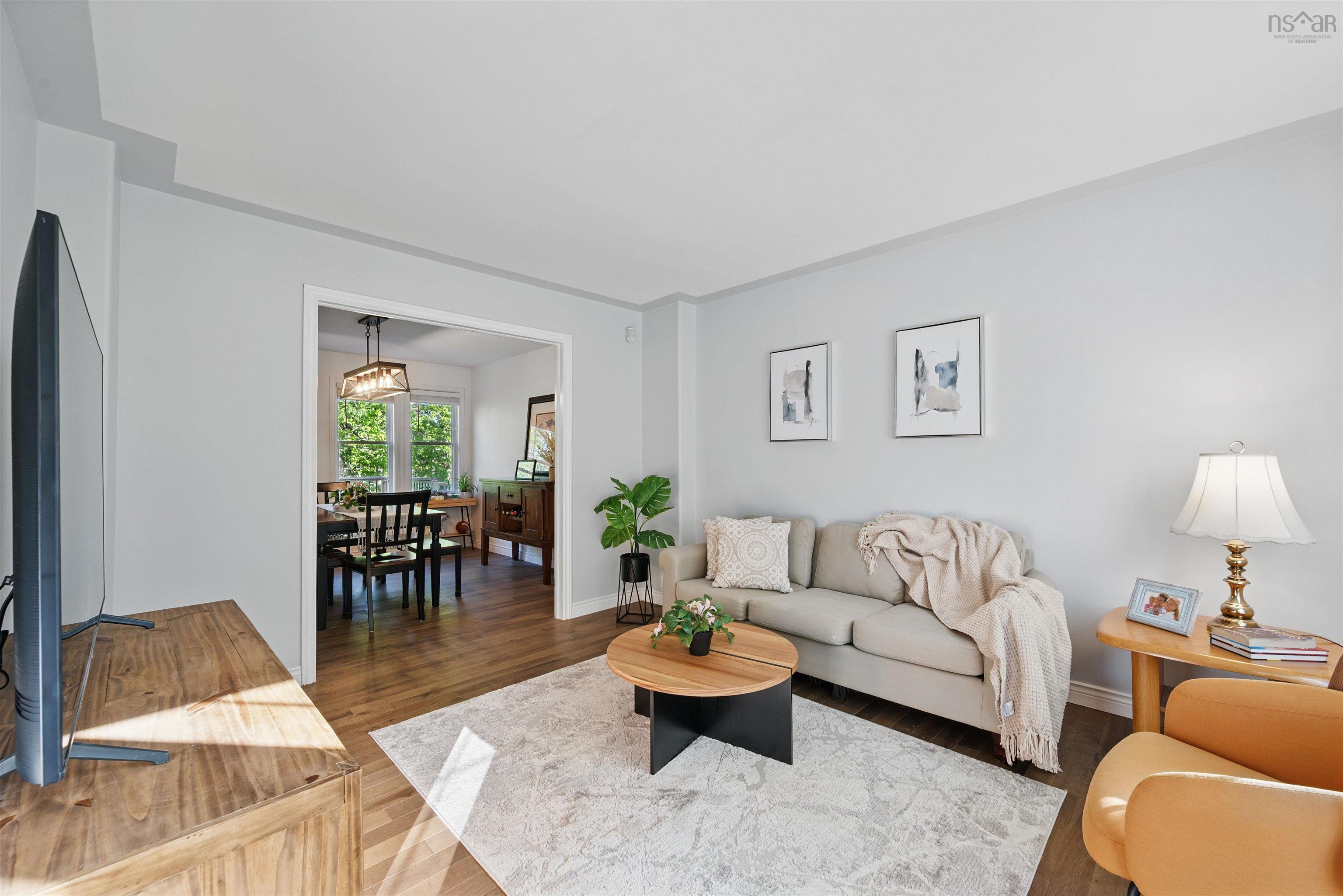 $749,000.00: 260 Nottingham Street, Bedford