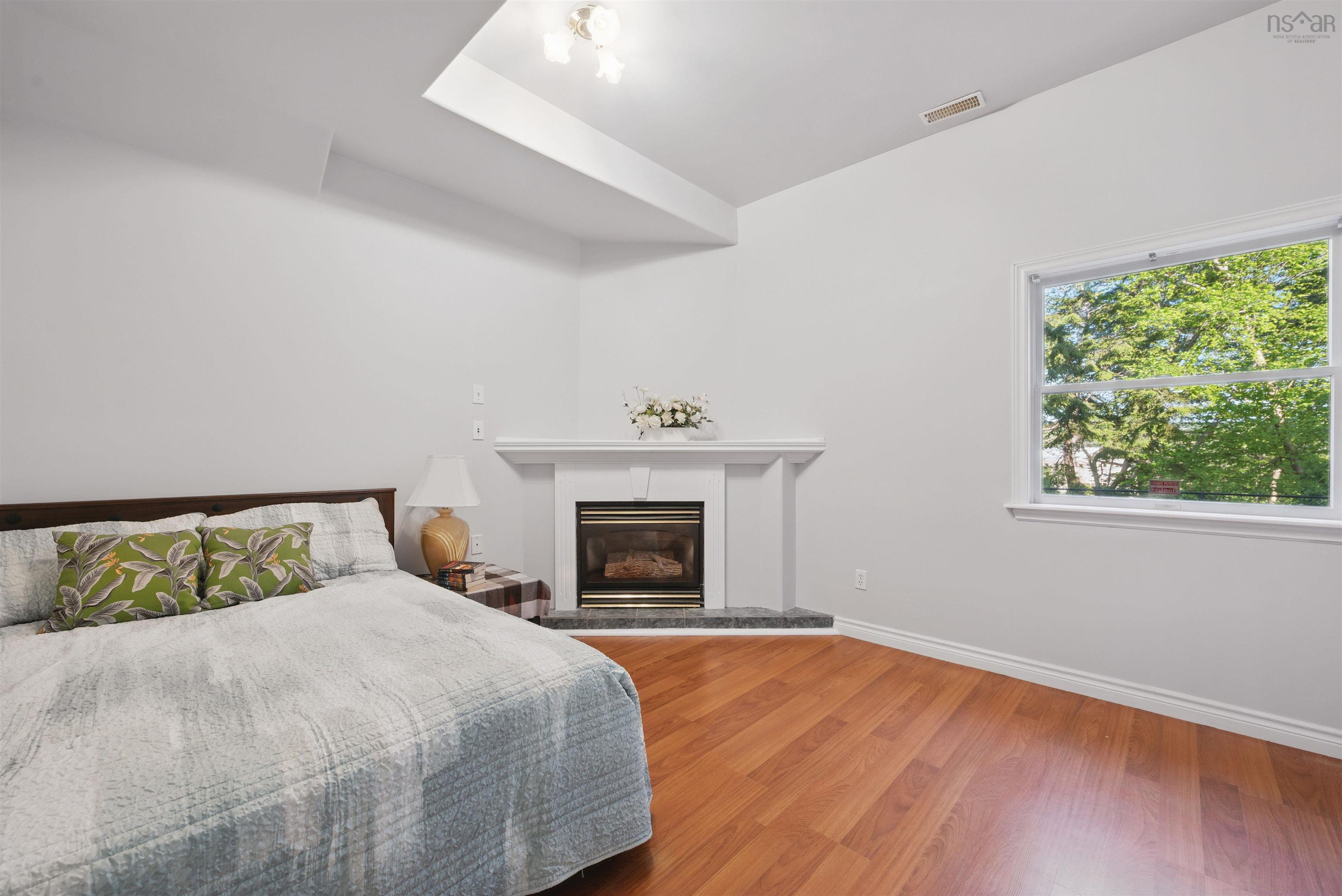 $749,000.00: 260 Nottingham Street, Bedford