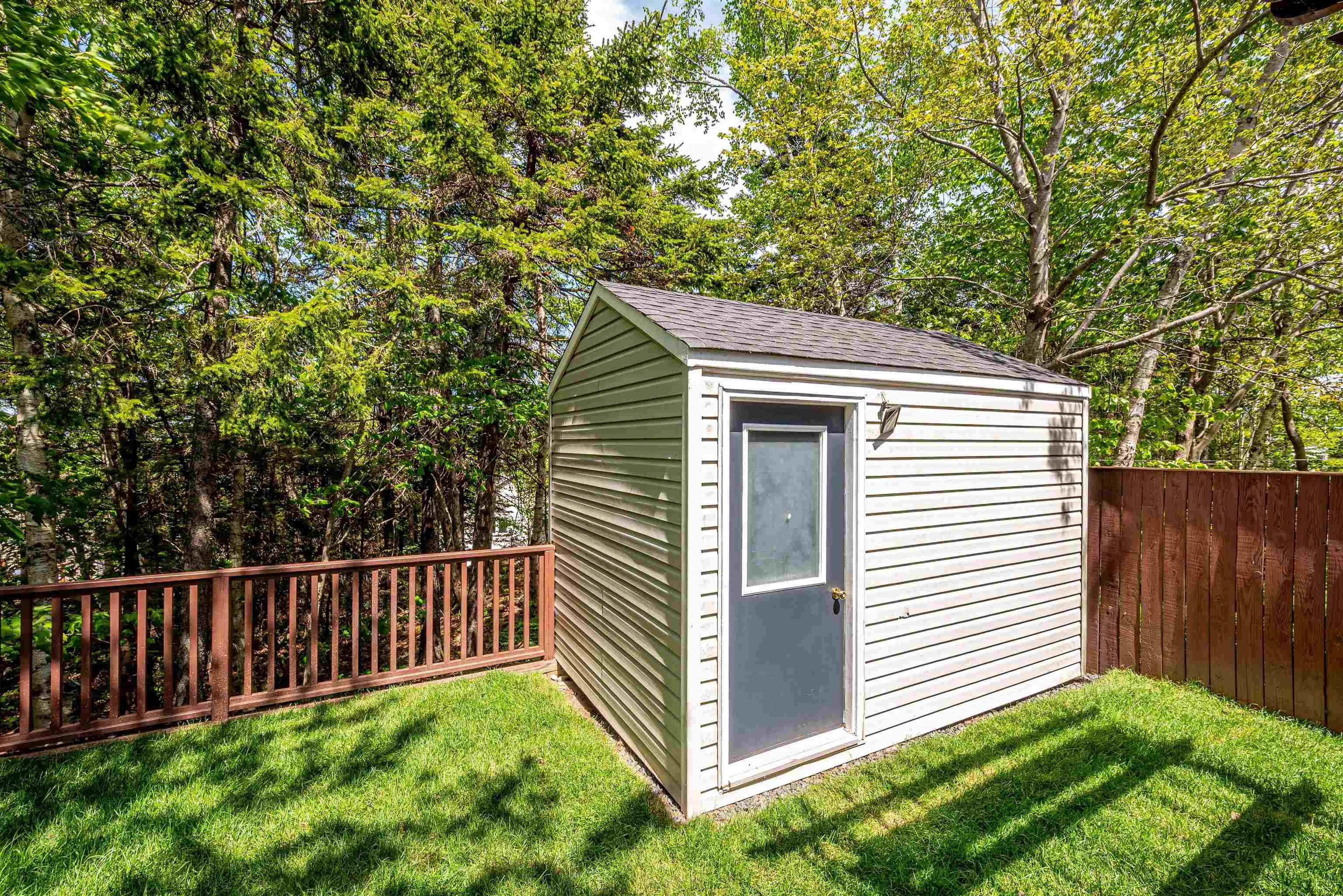 $609,900.00: 9 James Winfield Lane, Bedford