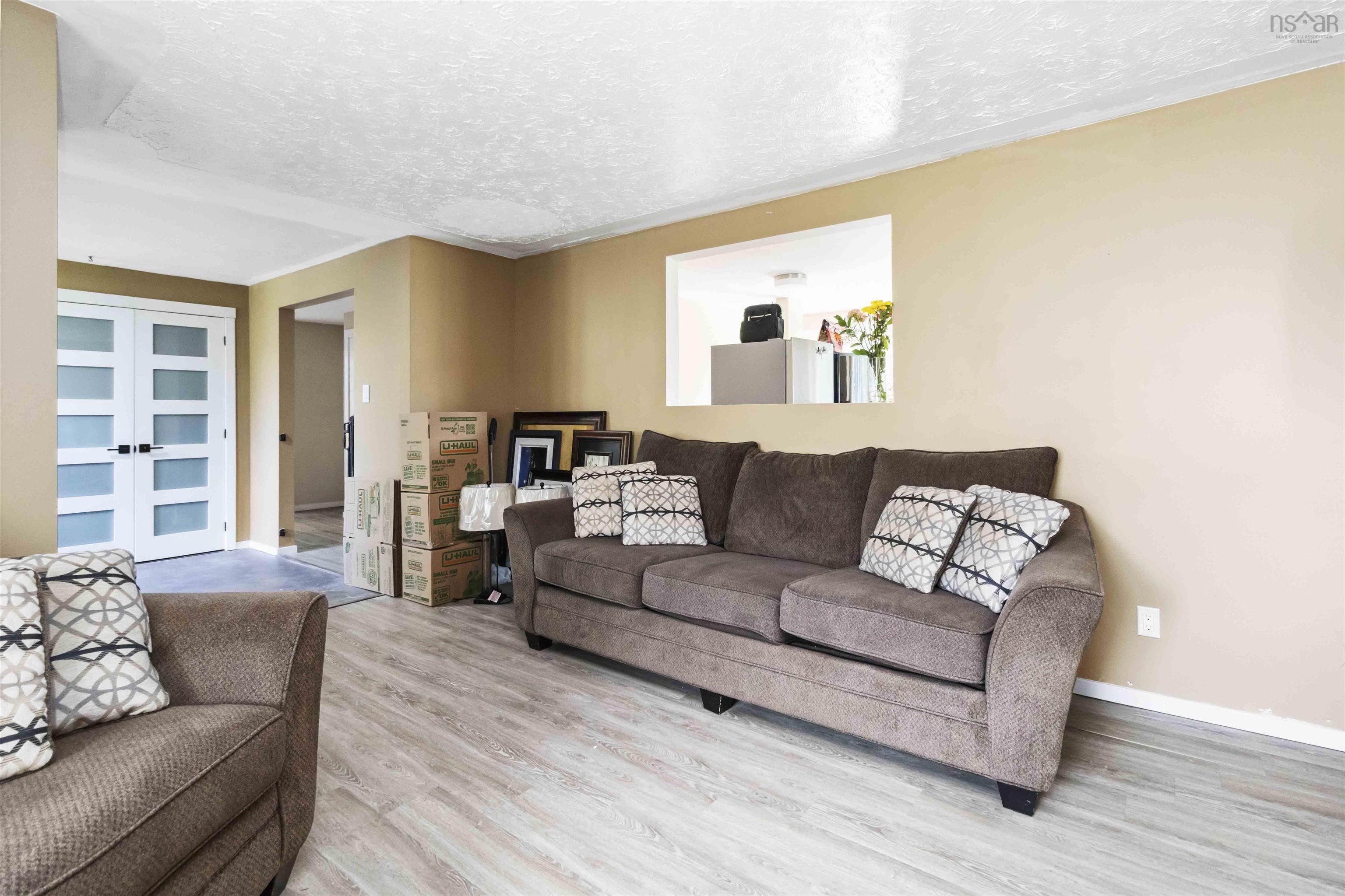 $379,900.00: 1 Lorne Drive, Westphal