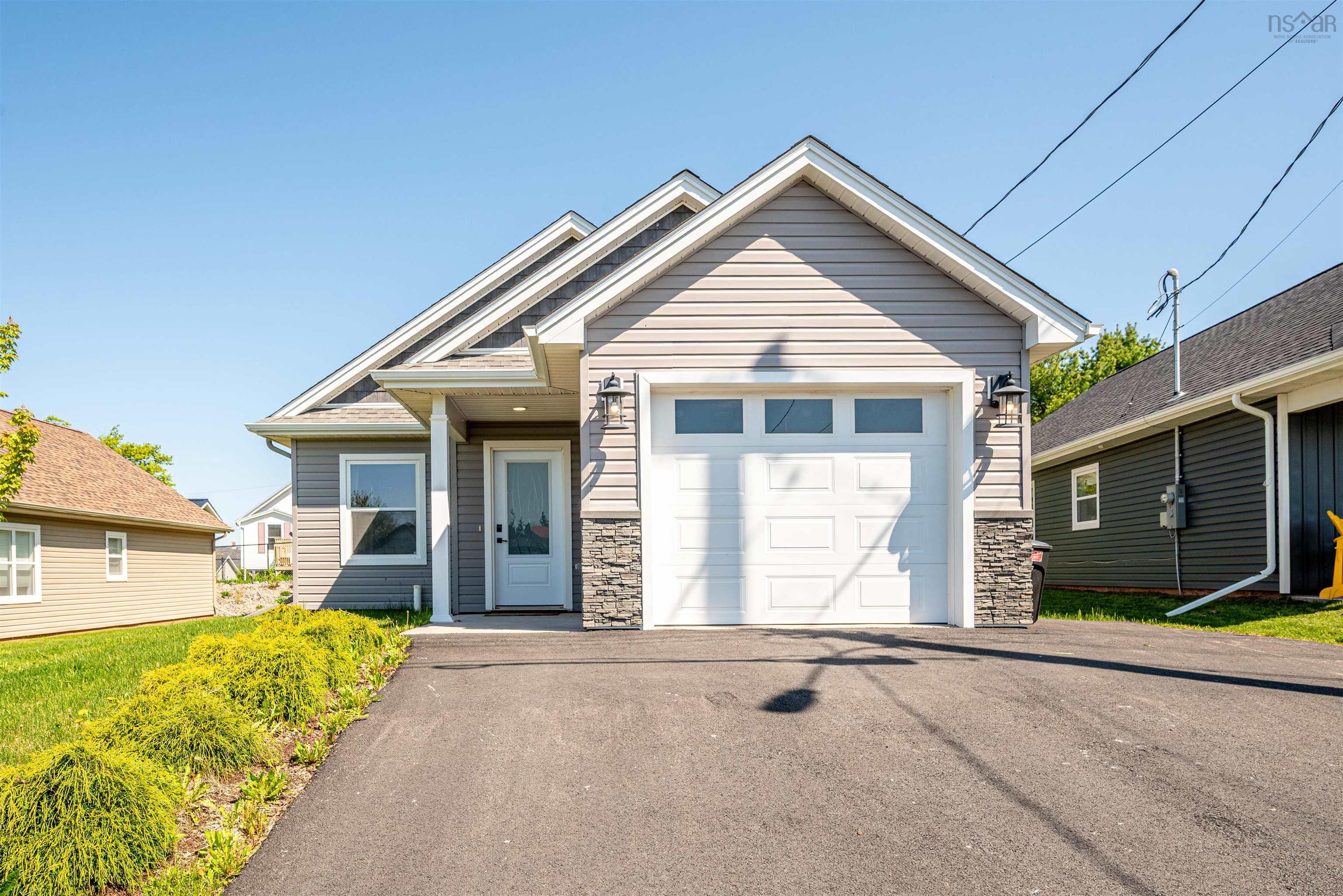 $399,900.00: 31 Ruby