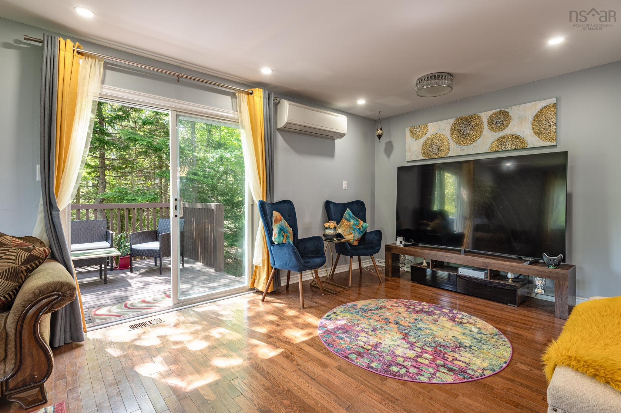 $575,000.00: 23 Moss Court, Halifax