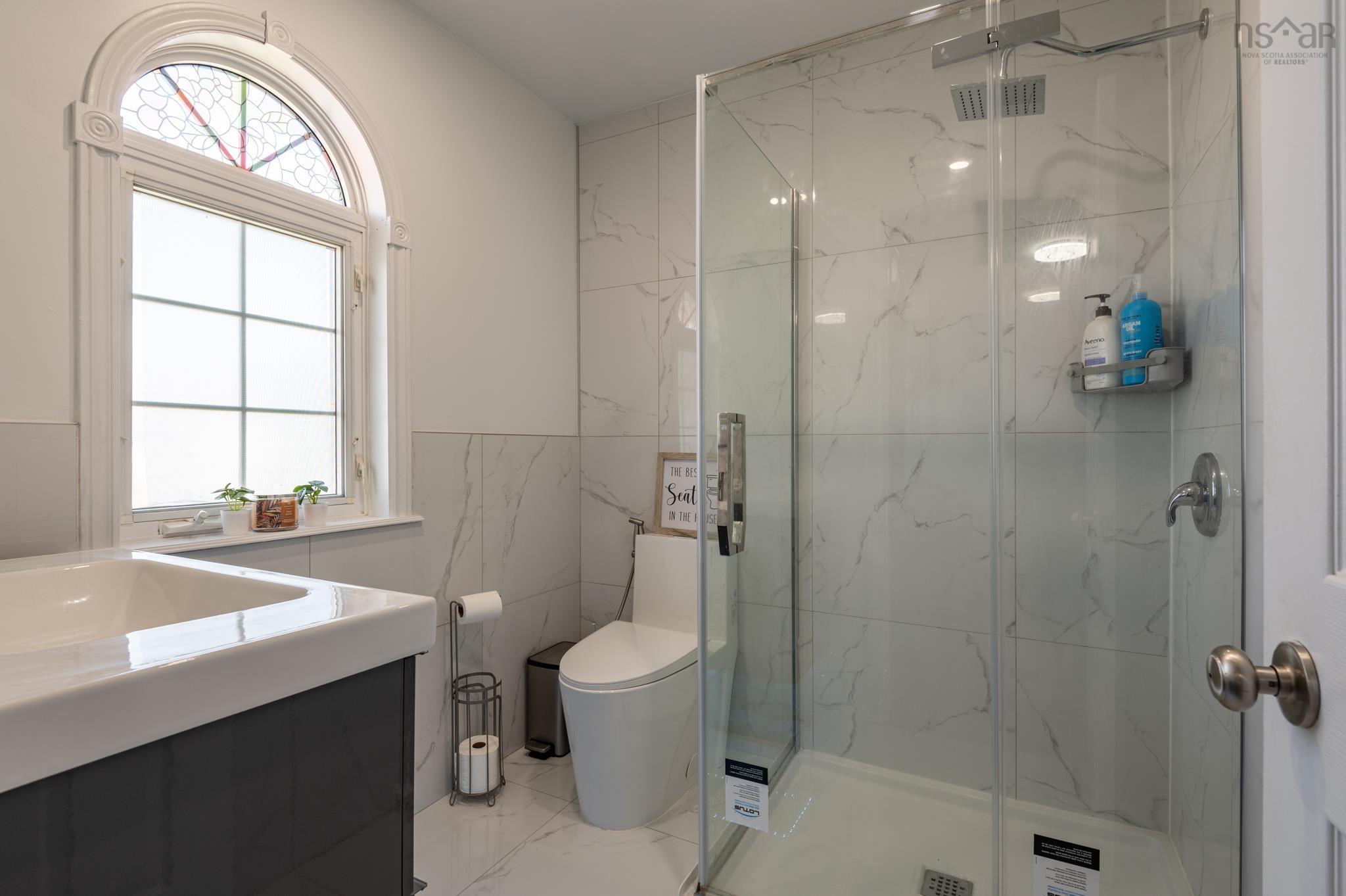 $575,000.00: 23 Moss Court, Halifax