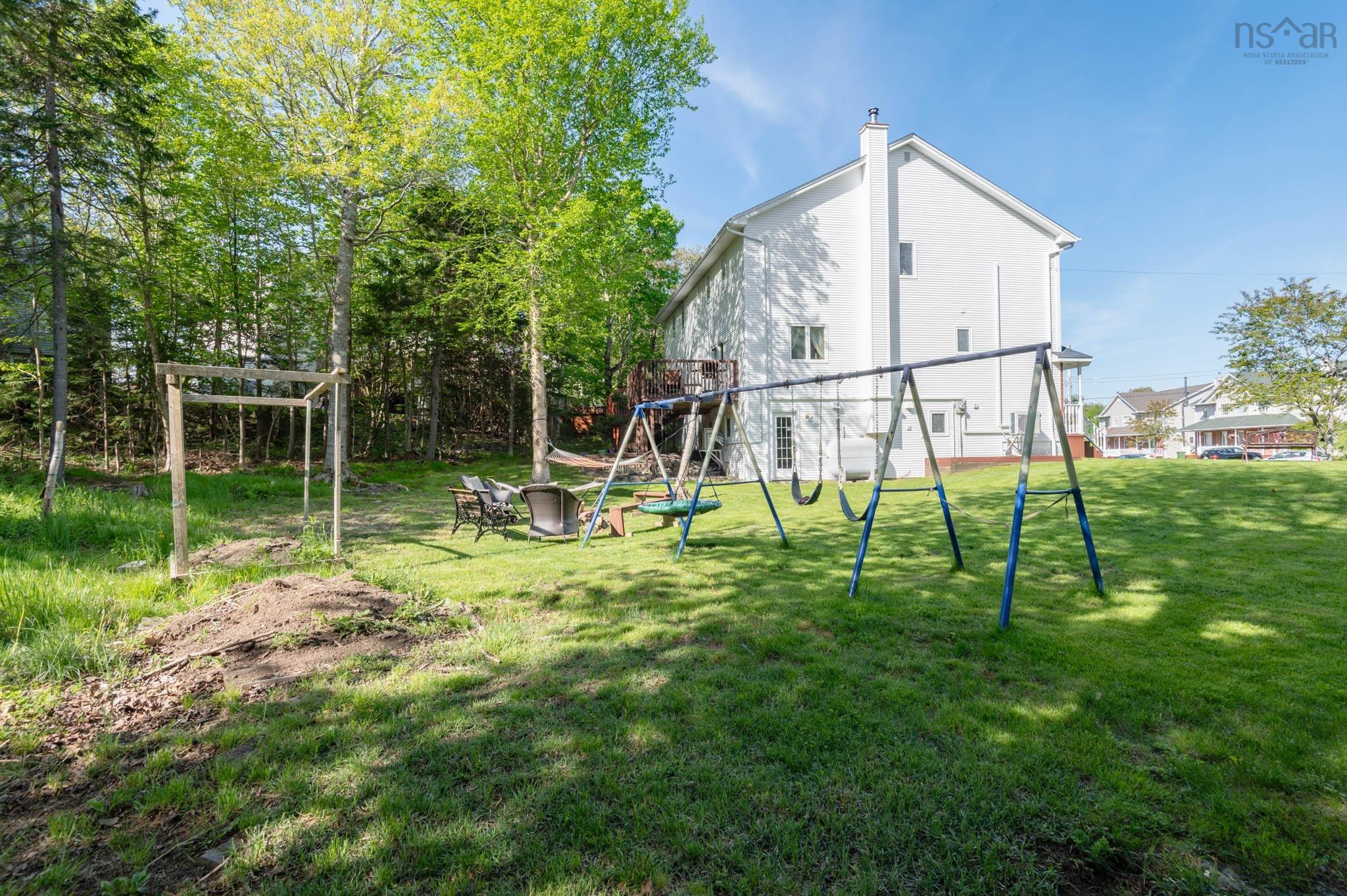 $575,000.00: 23 Moss Court, Halifax
