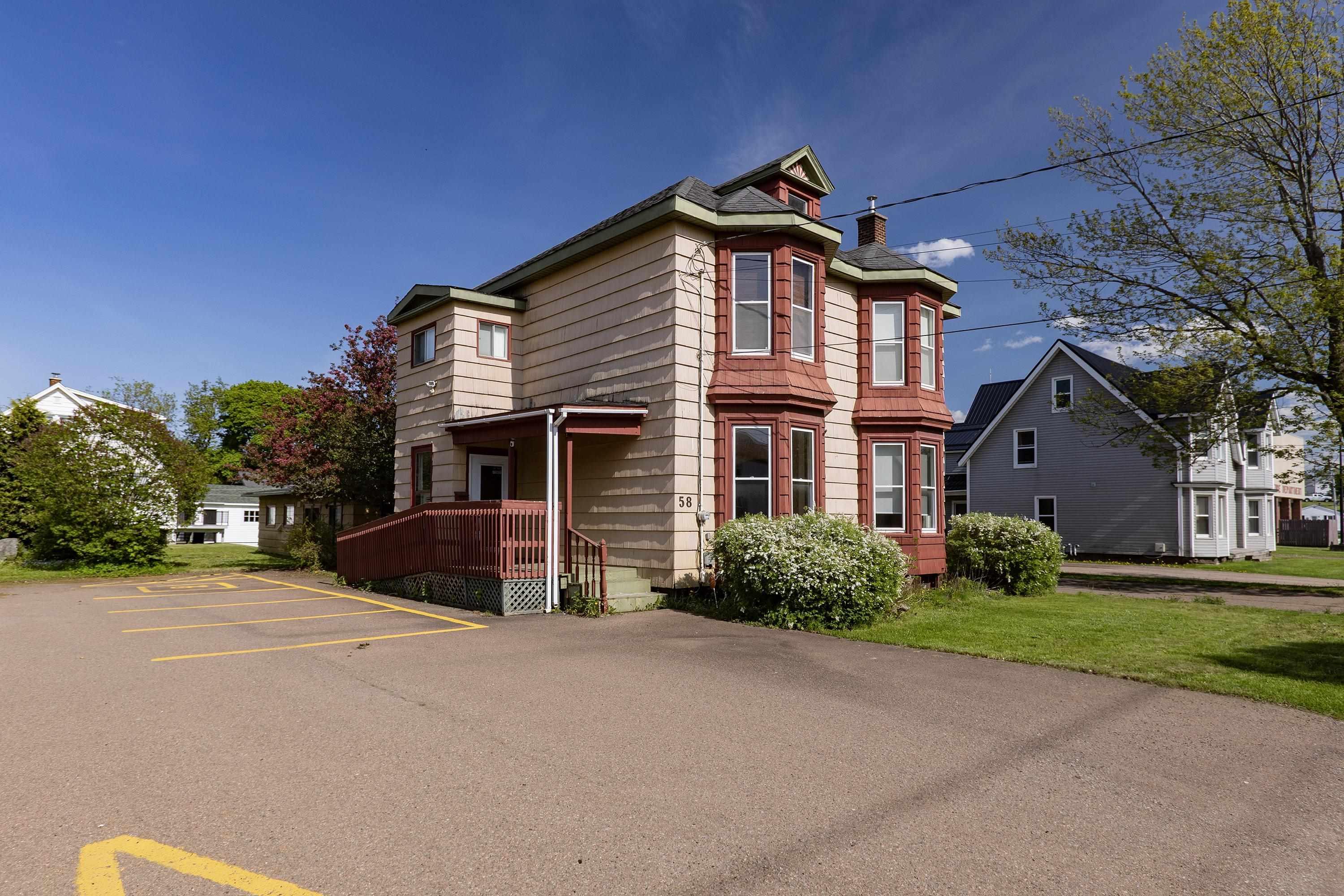 58 Albion Street, Amherst, NS (MLS 202512935)