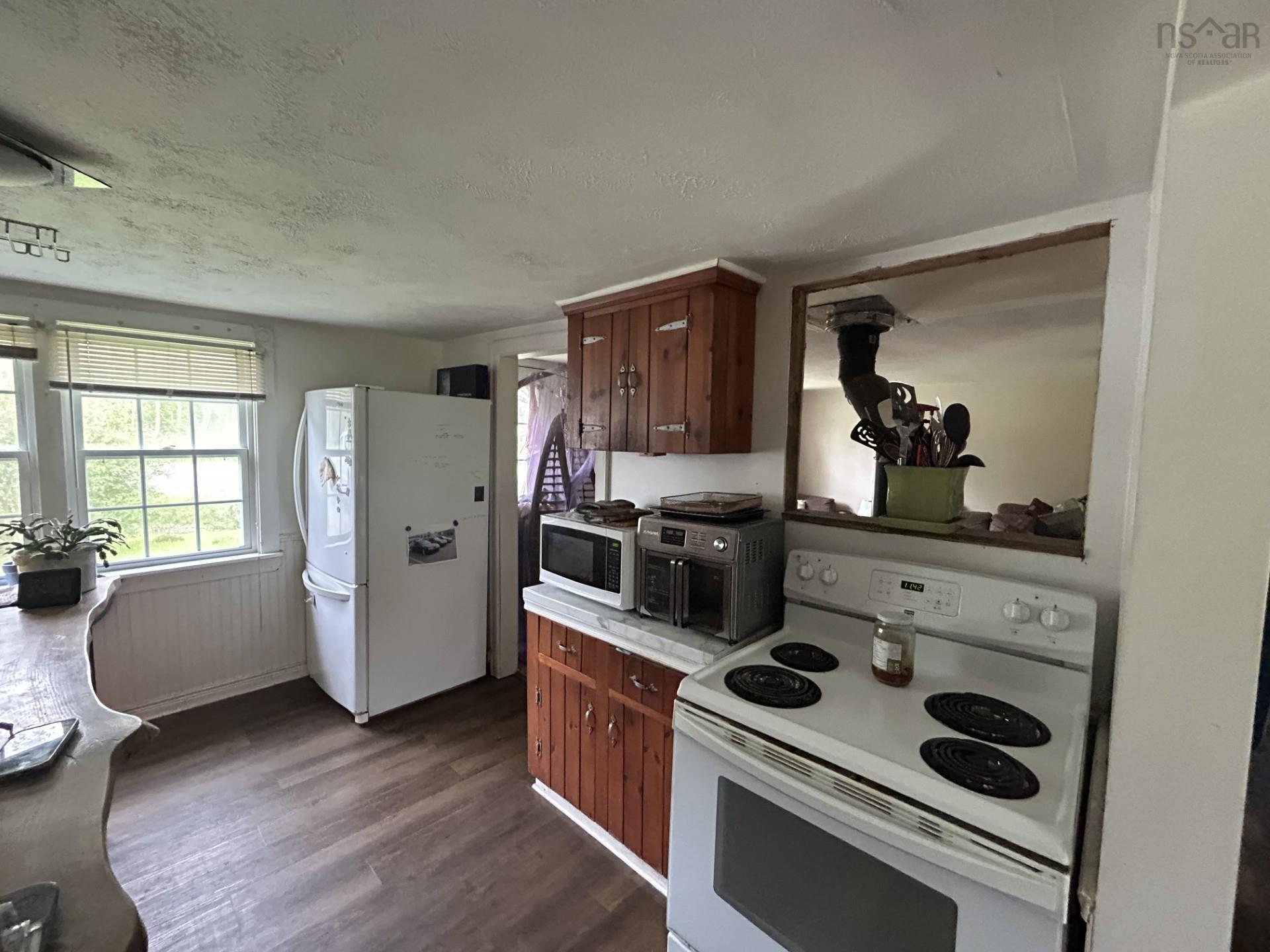 $274,900.00: 1691 Greenfield Road, Greenfield
