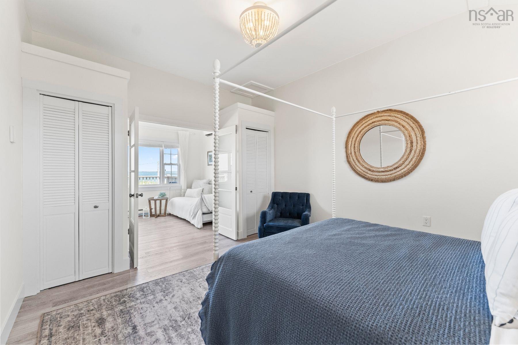 $799,900.00: 3291 Main Shore Road, Port Maitland