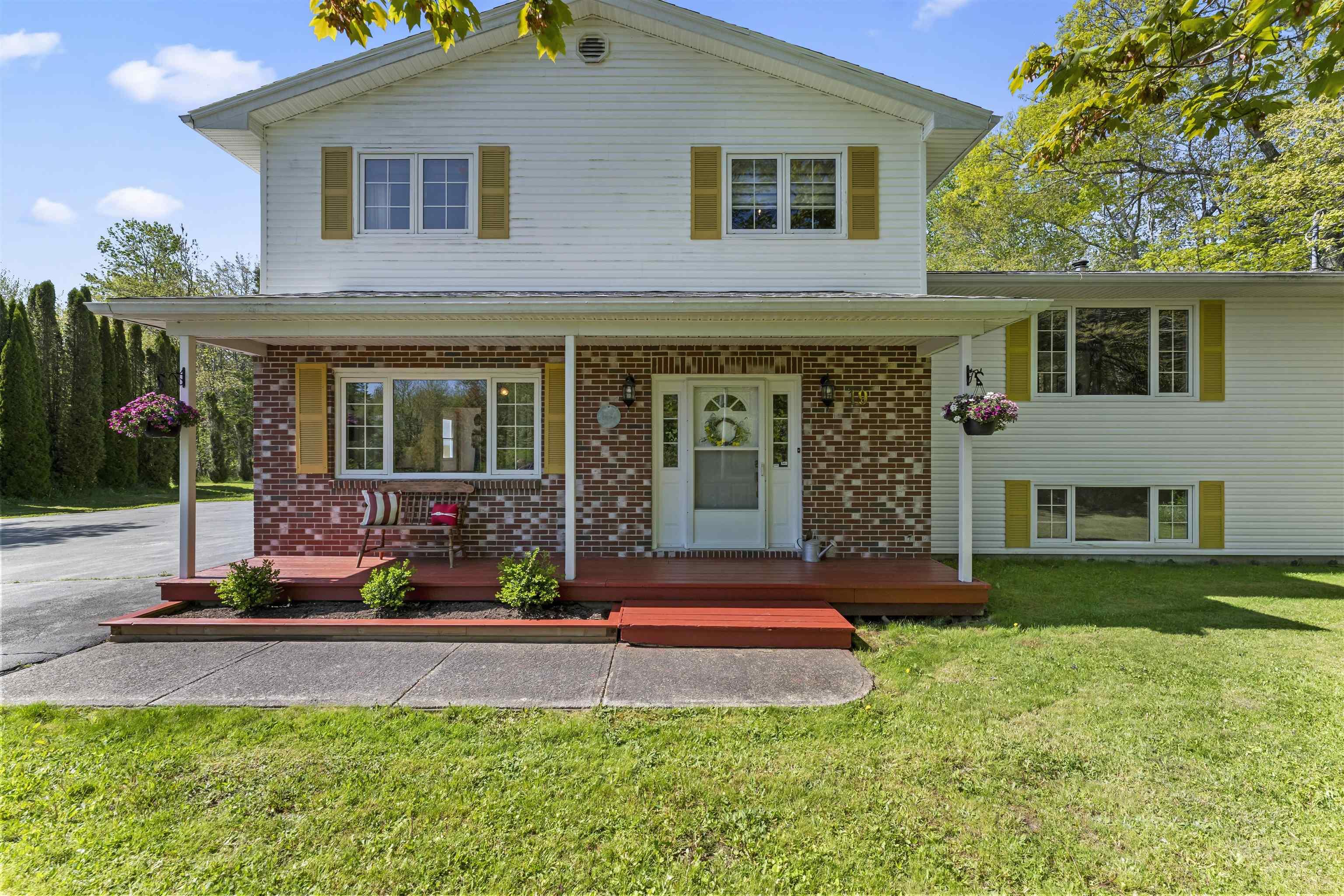 $694,500.00: 19 Hudson Drive, Windsor Junction