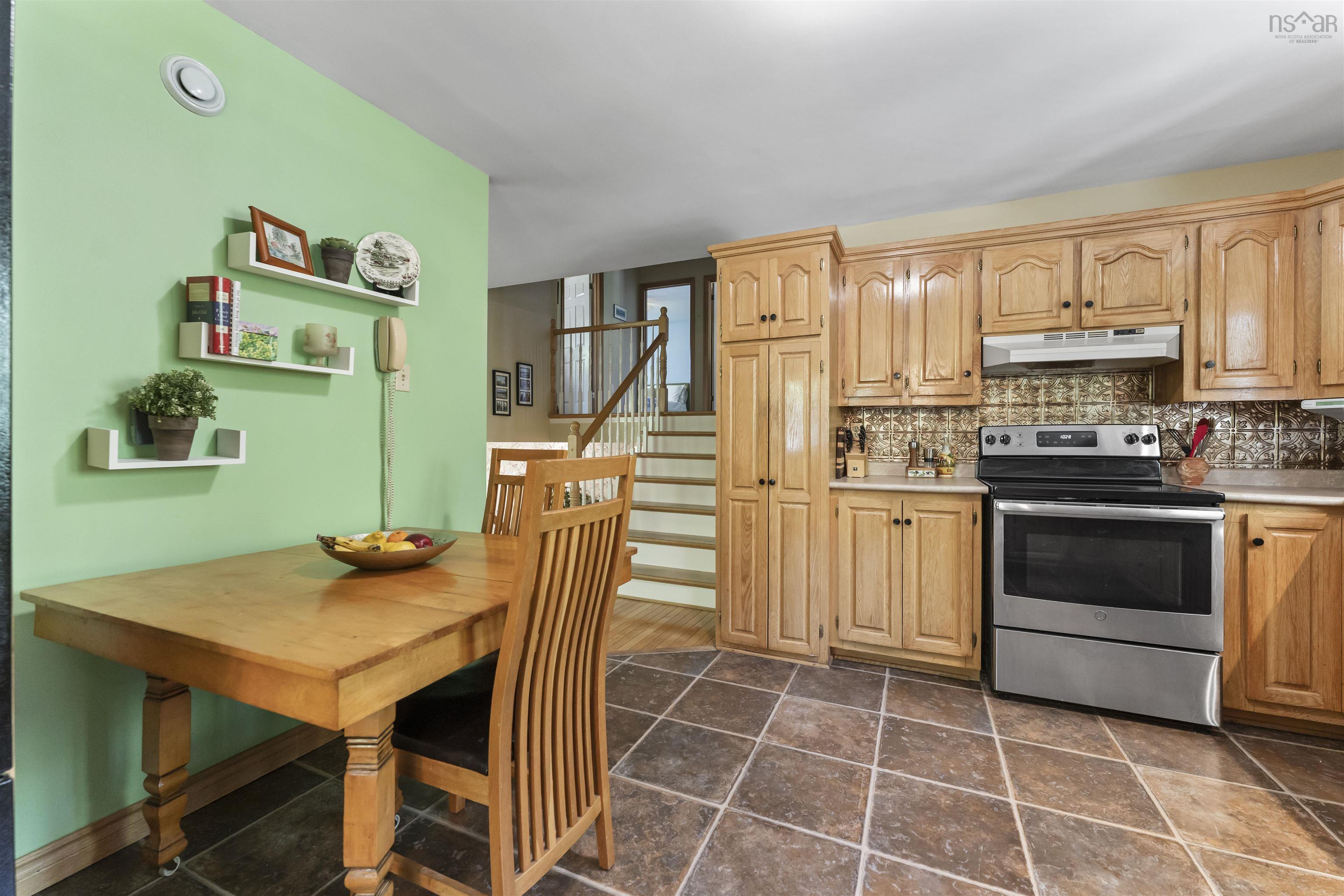 $694,500.00: 19 Hudson Drive, Windsor Junction
