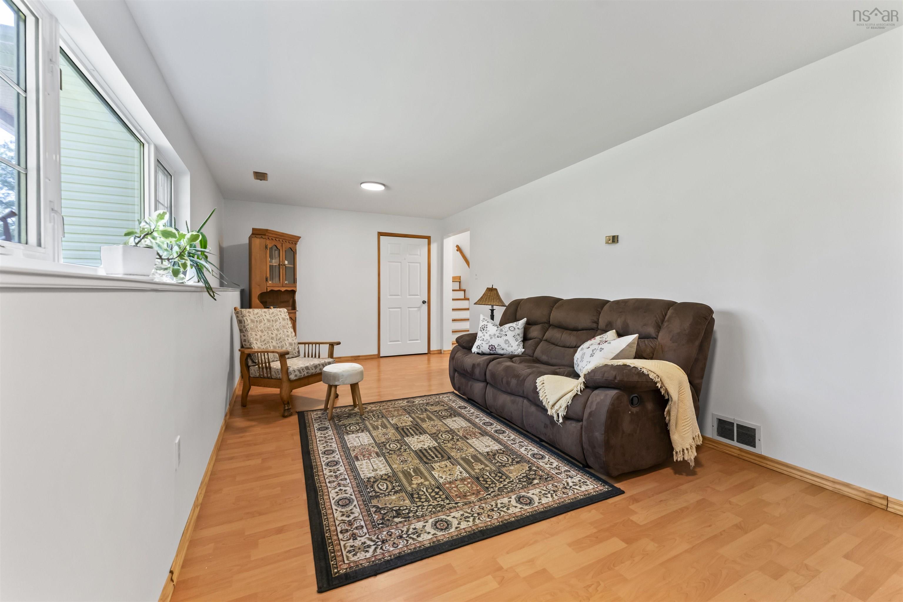 $694,500.00: 19 Hudson Drive, Windsor Junction