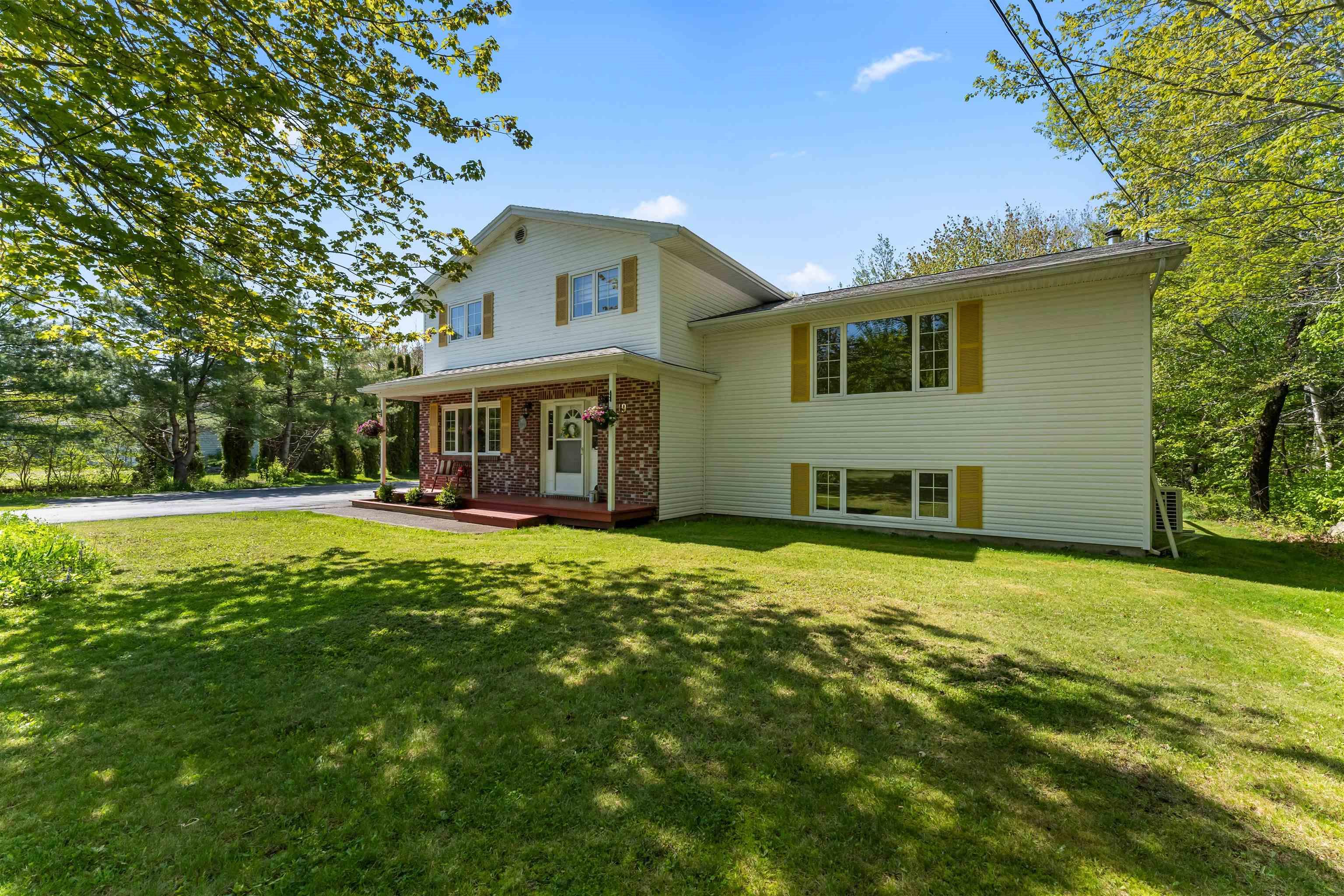 $694,500.00: 19 Hudson Drive, Windsor Junction