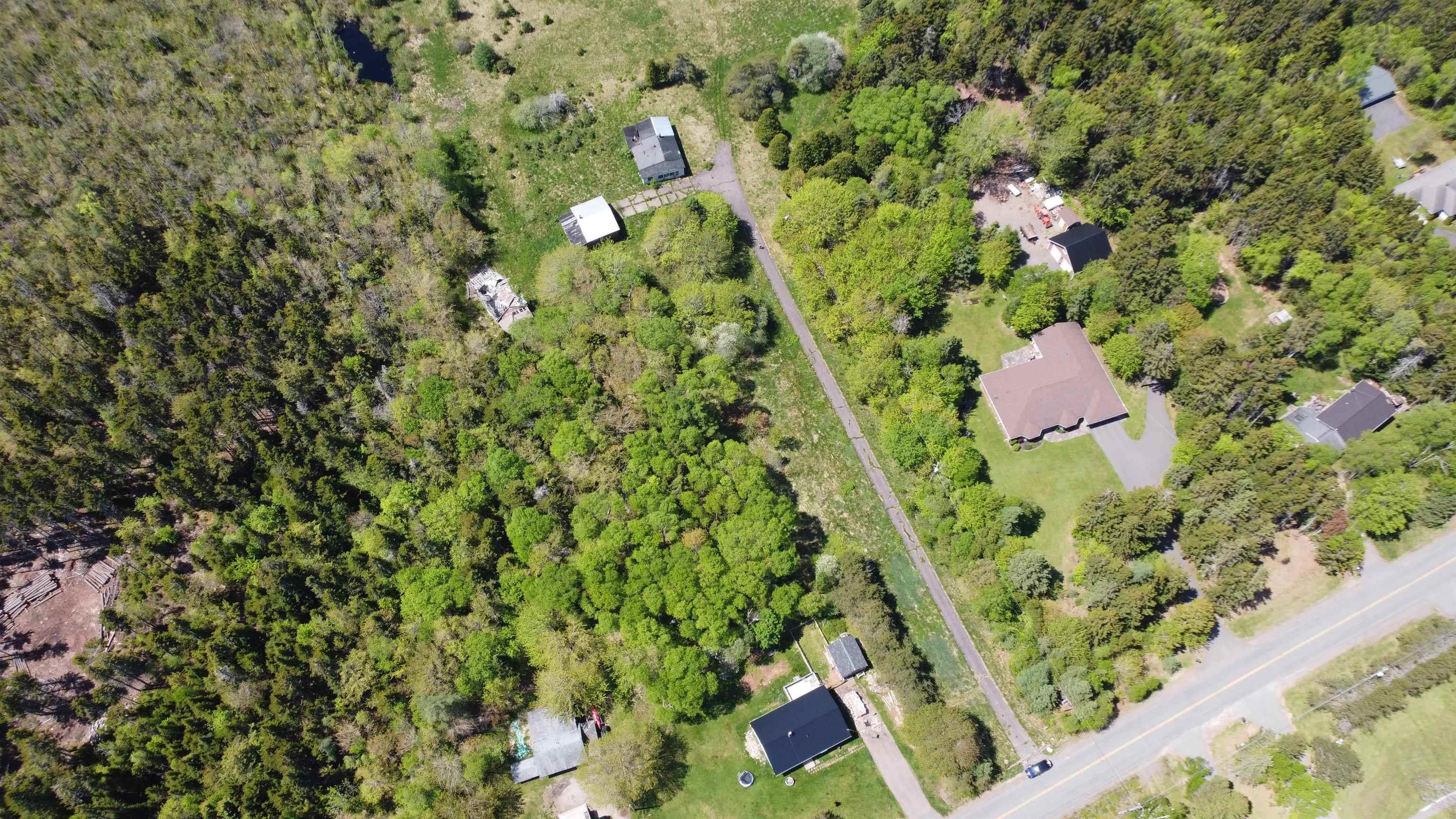 $349,900.00: 186 Fox Ranch Road, East Amherst