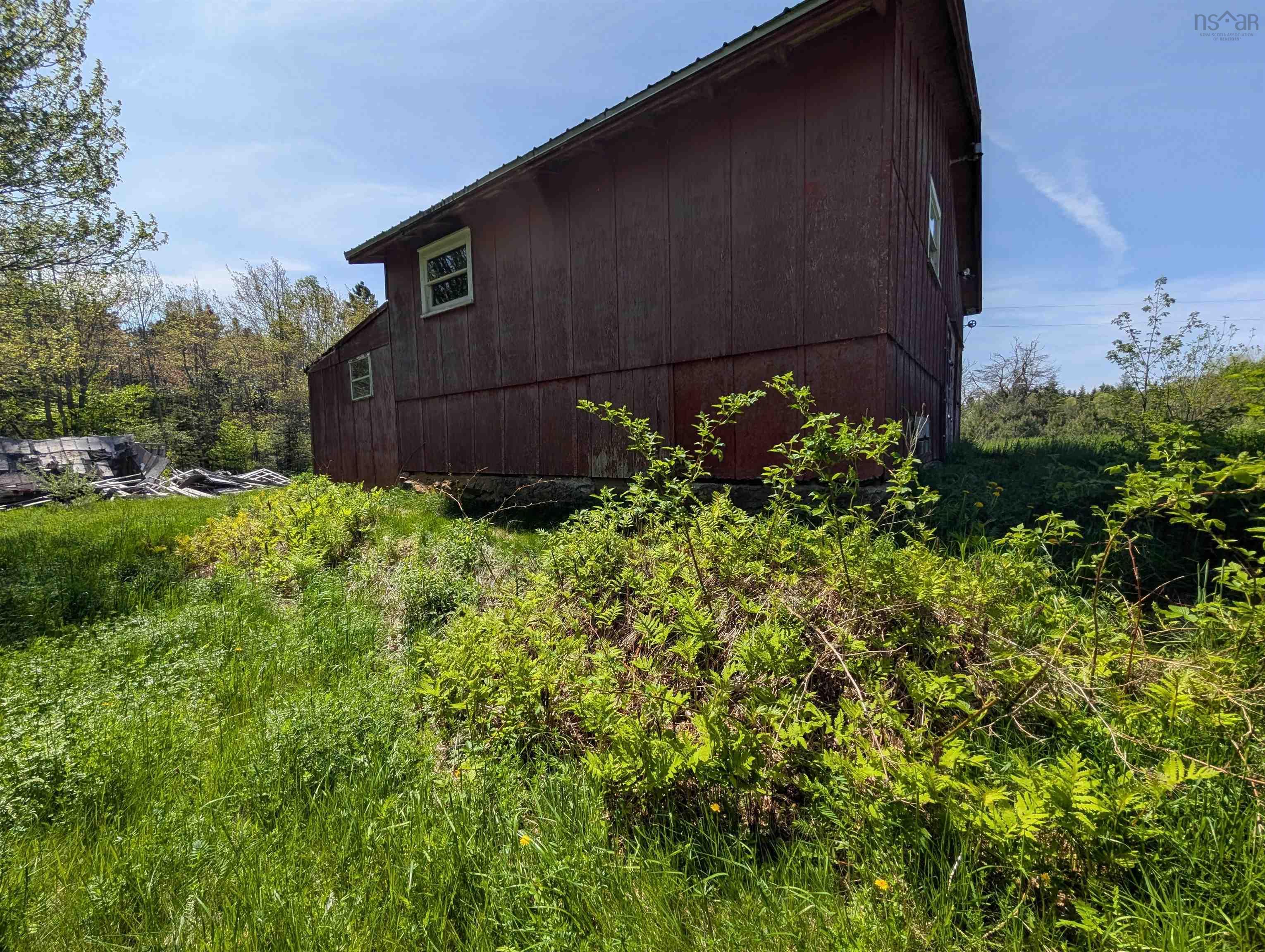 $349,900.00: 186 Fox Ranch Road, East Amherst