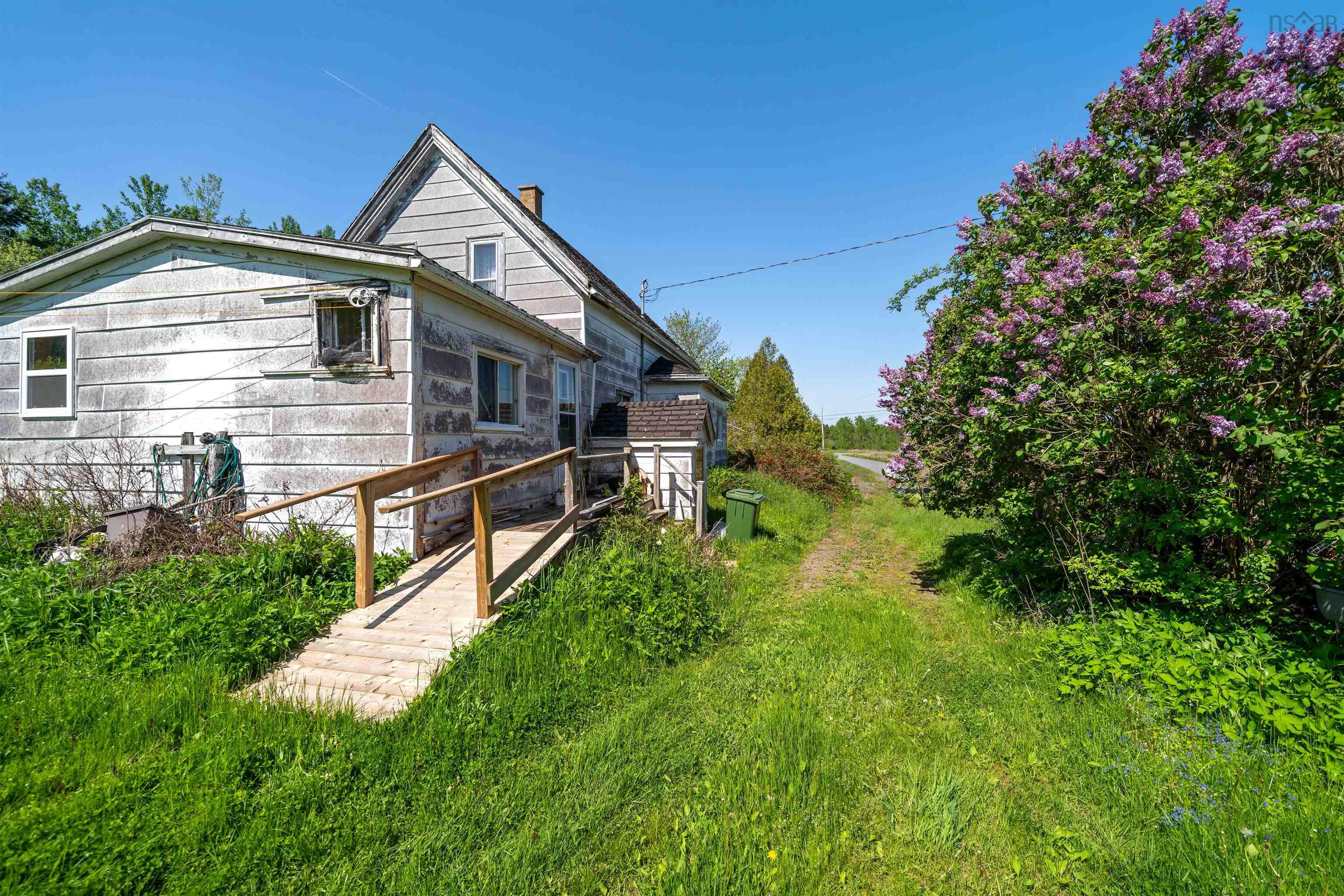 $135,000.00: 2 George Street Extension, Stewiacke