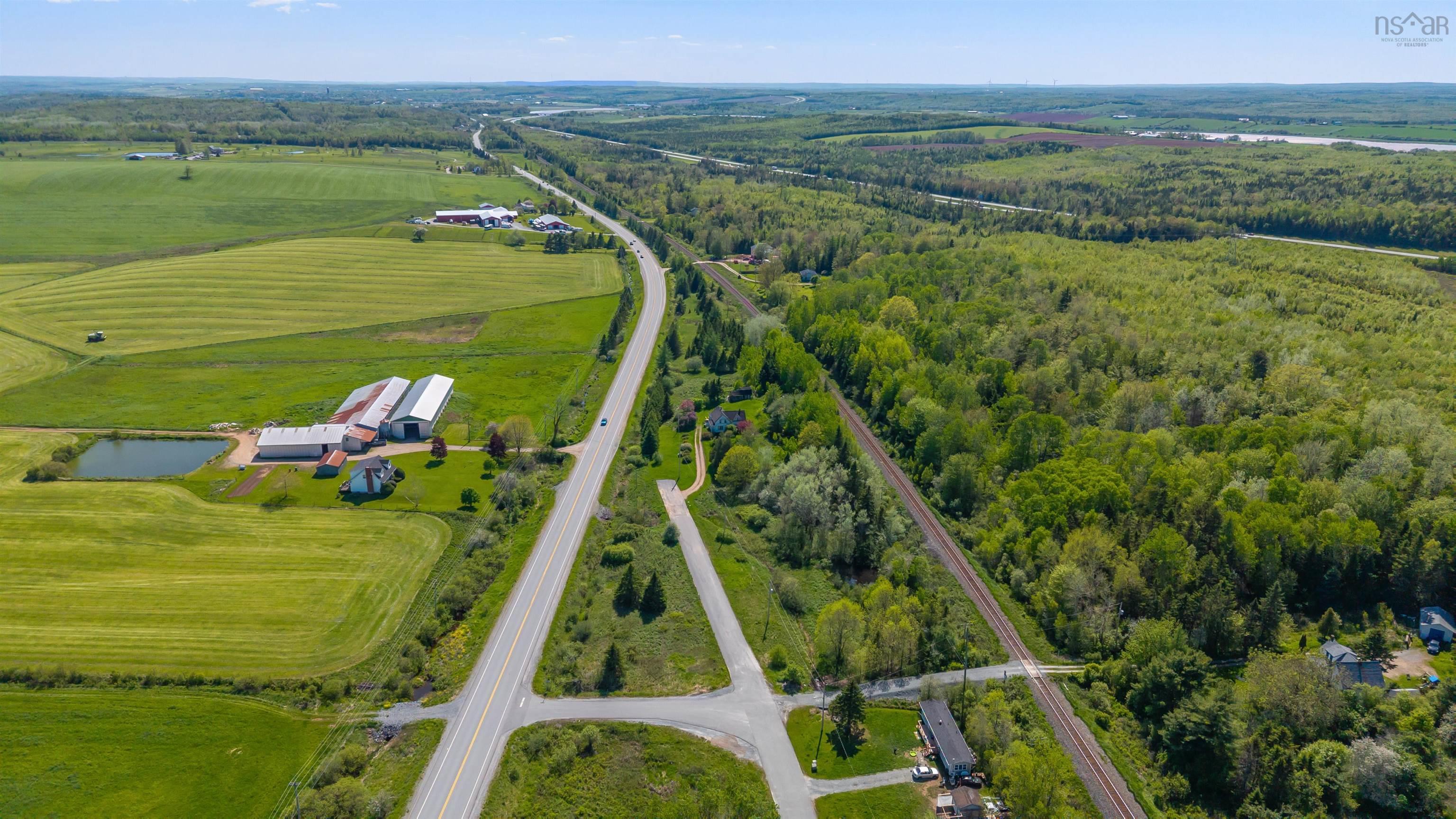 $135,000.00: 2 George Street Extension, Stewiacke