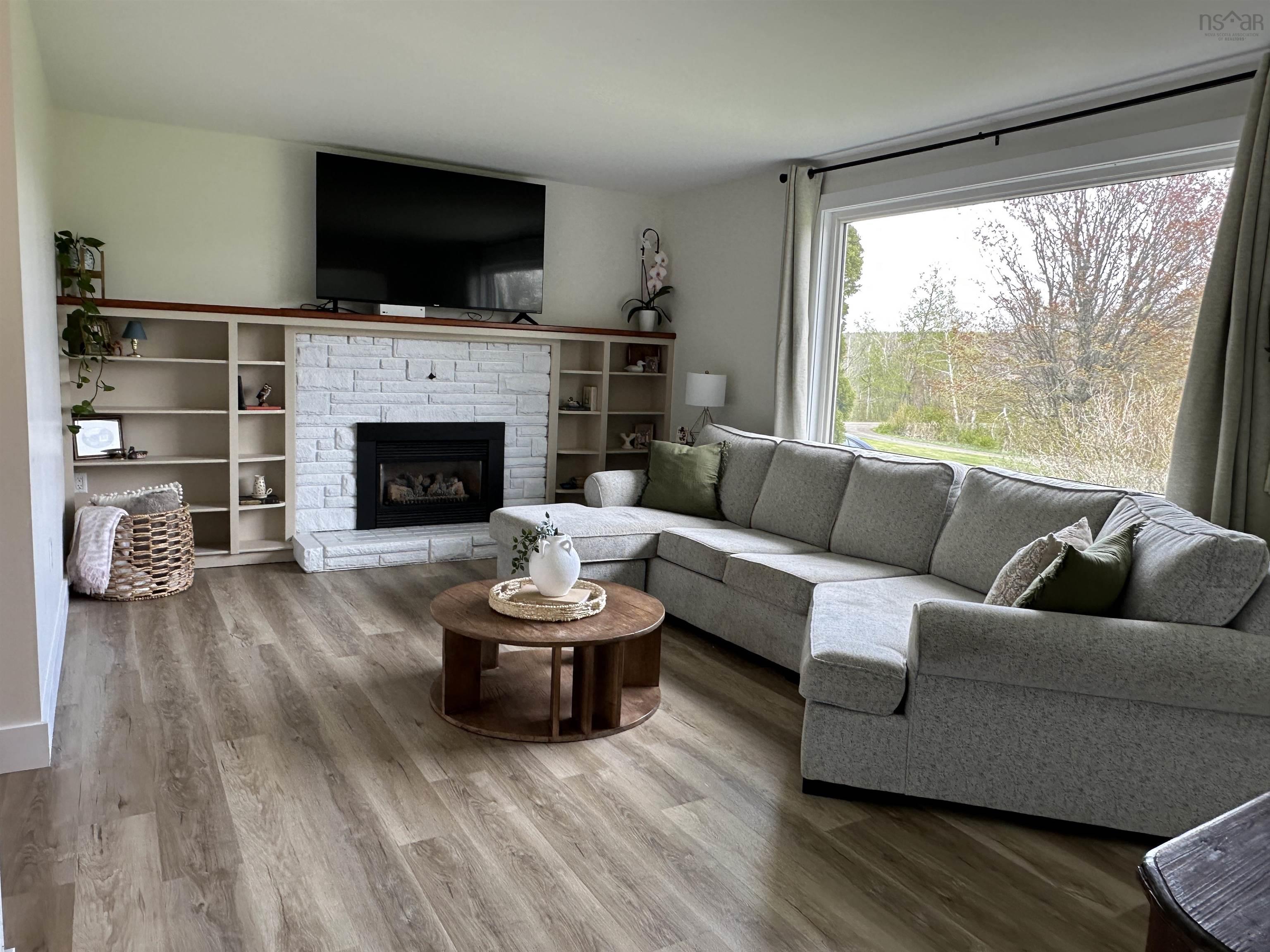 $399,000.00: 19 Danas Lane, Ponds
