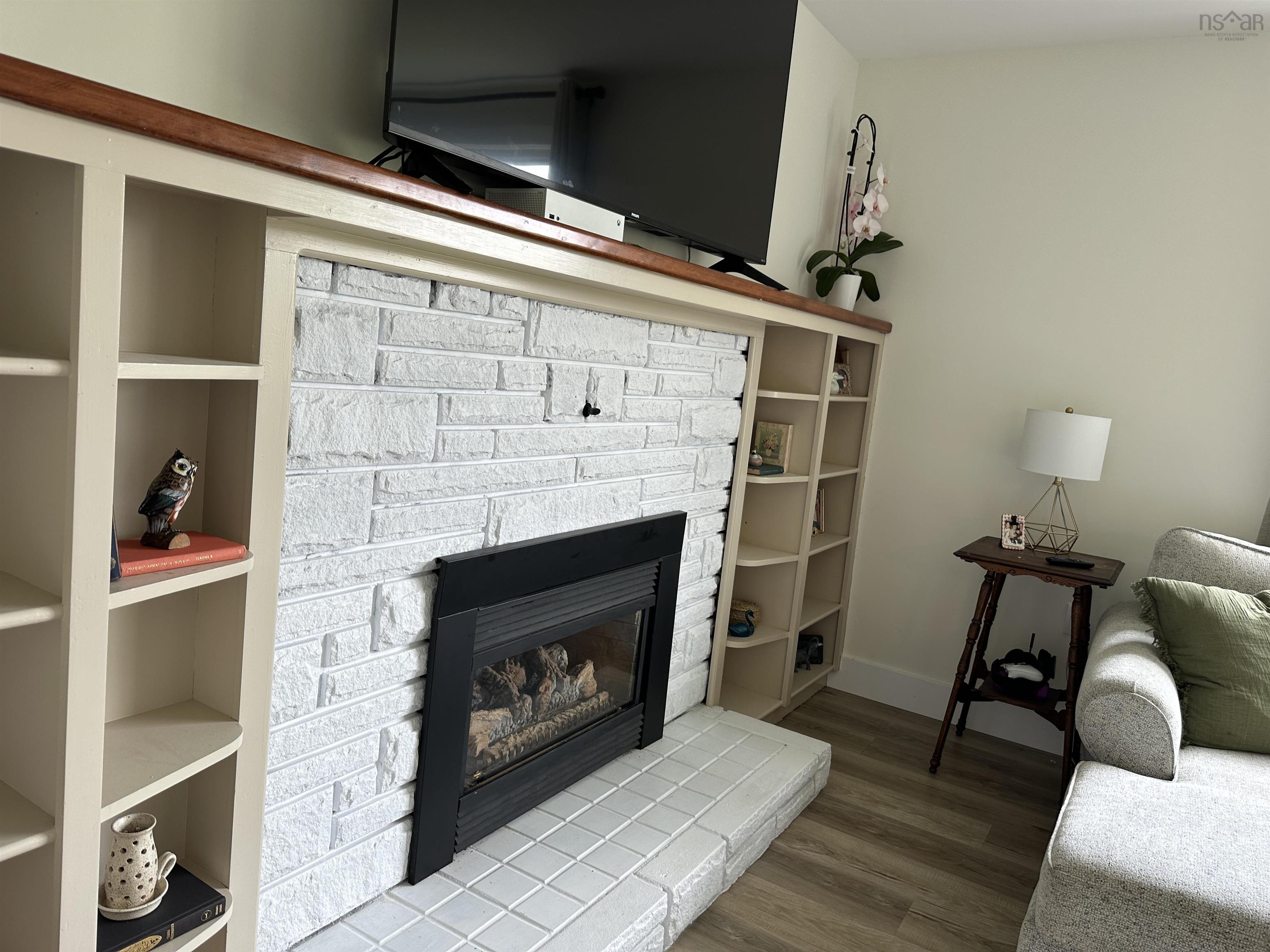 $399,000.00: 19 Danas Lane, Ponds