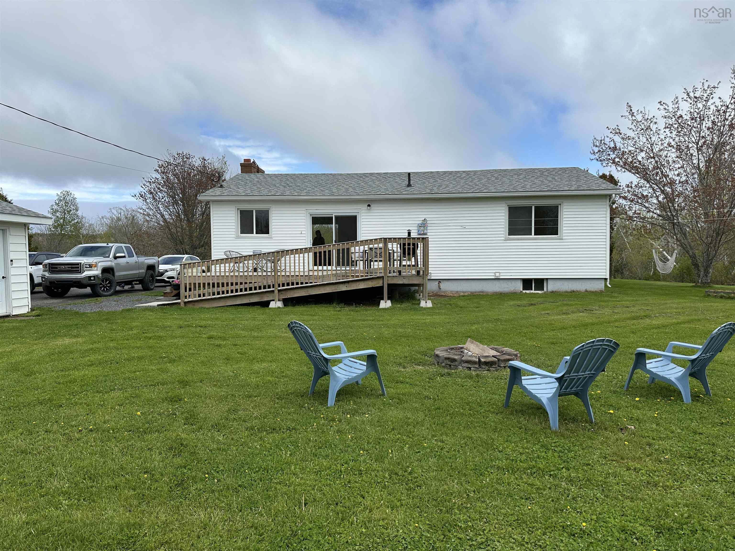 $399,000.00: 19 Danas Lane, Ponds