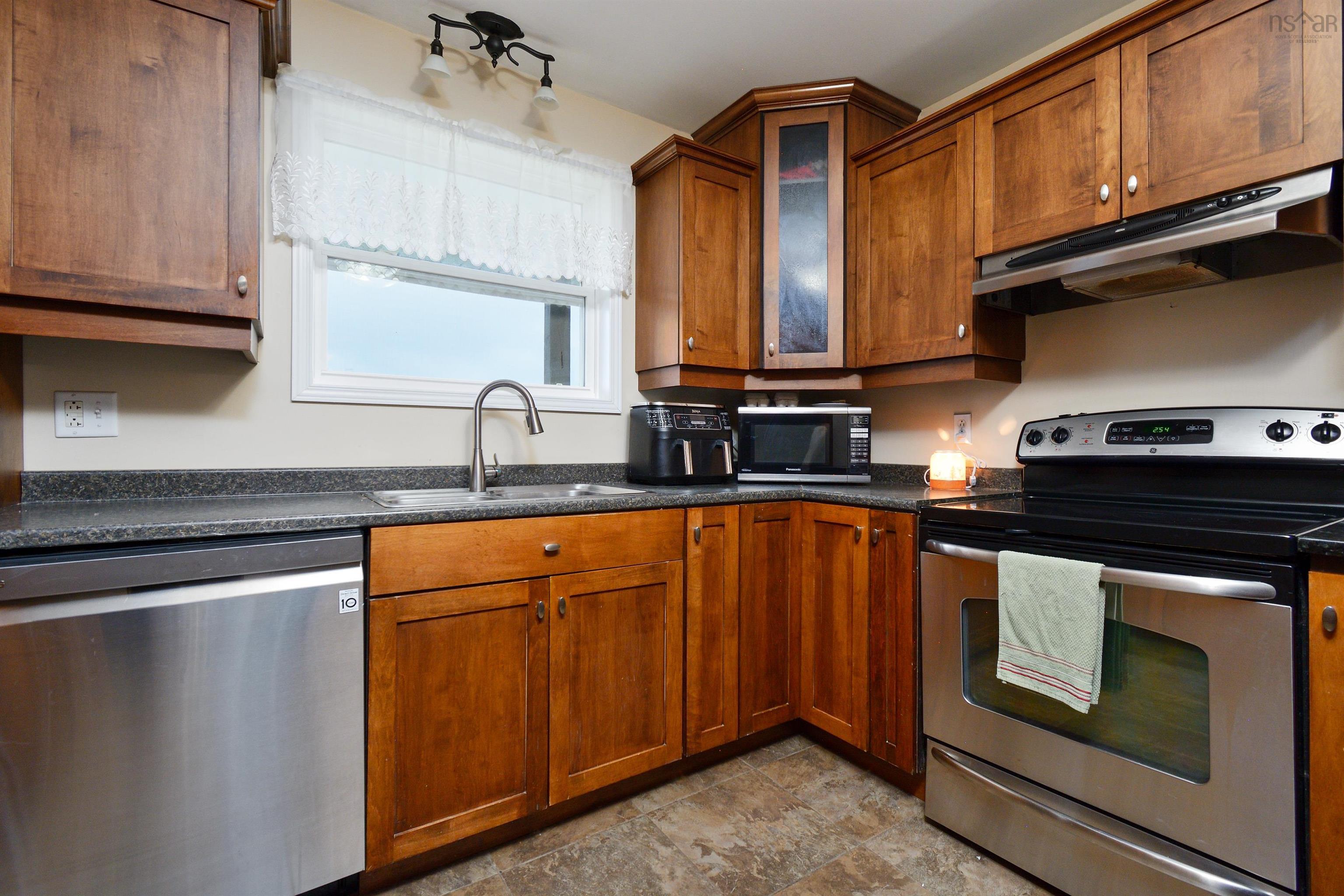$543,000.00: 4598 Grand Mira North Road, Huntington