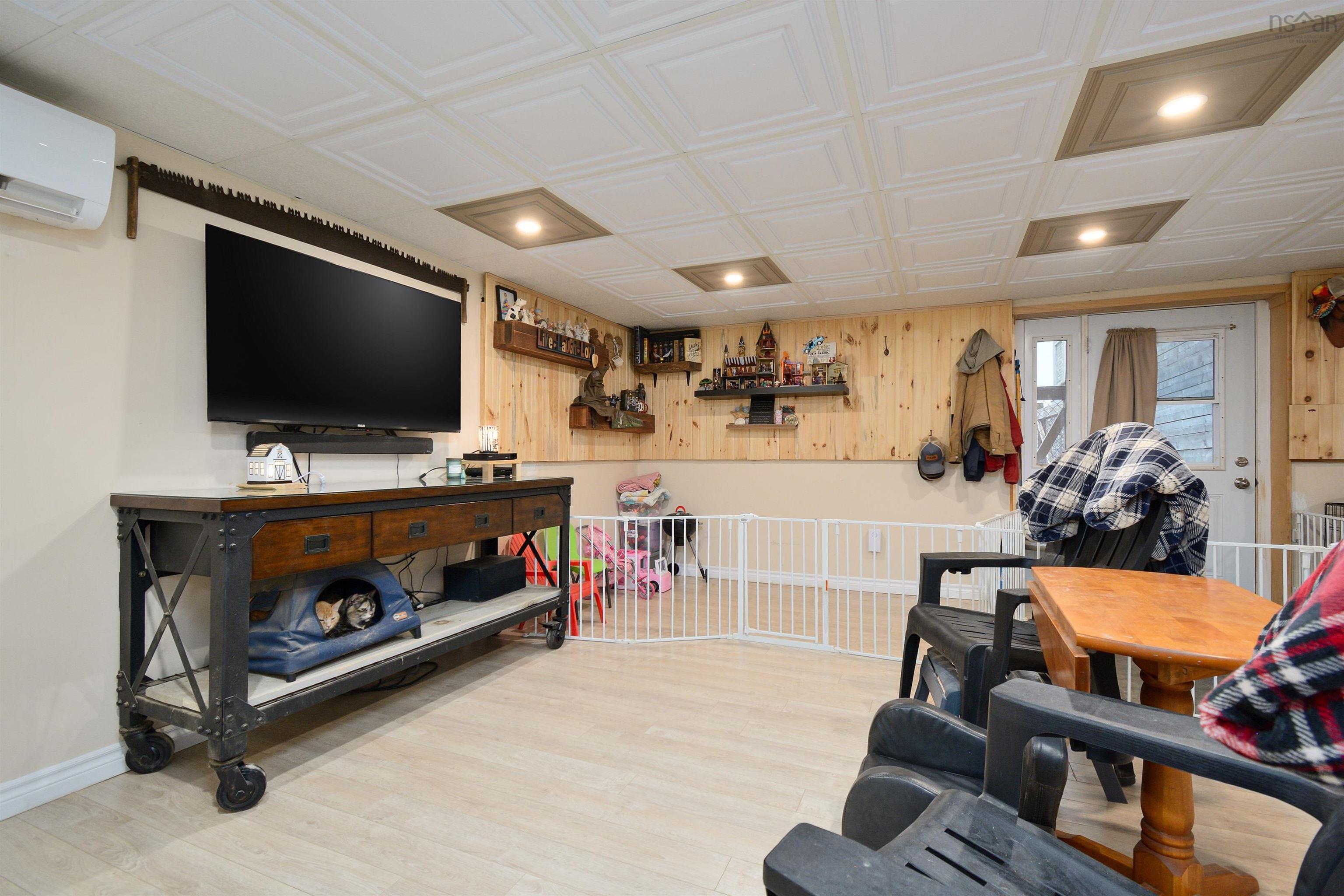 $543,000.00: 4598 Grand Mira North Road, Huntington