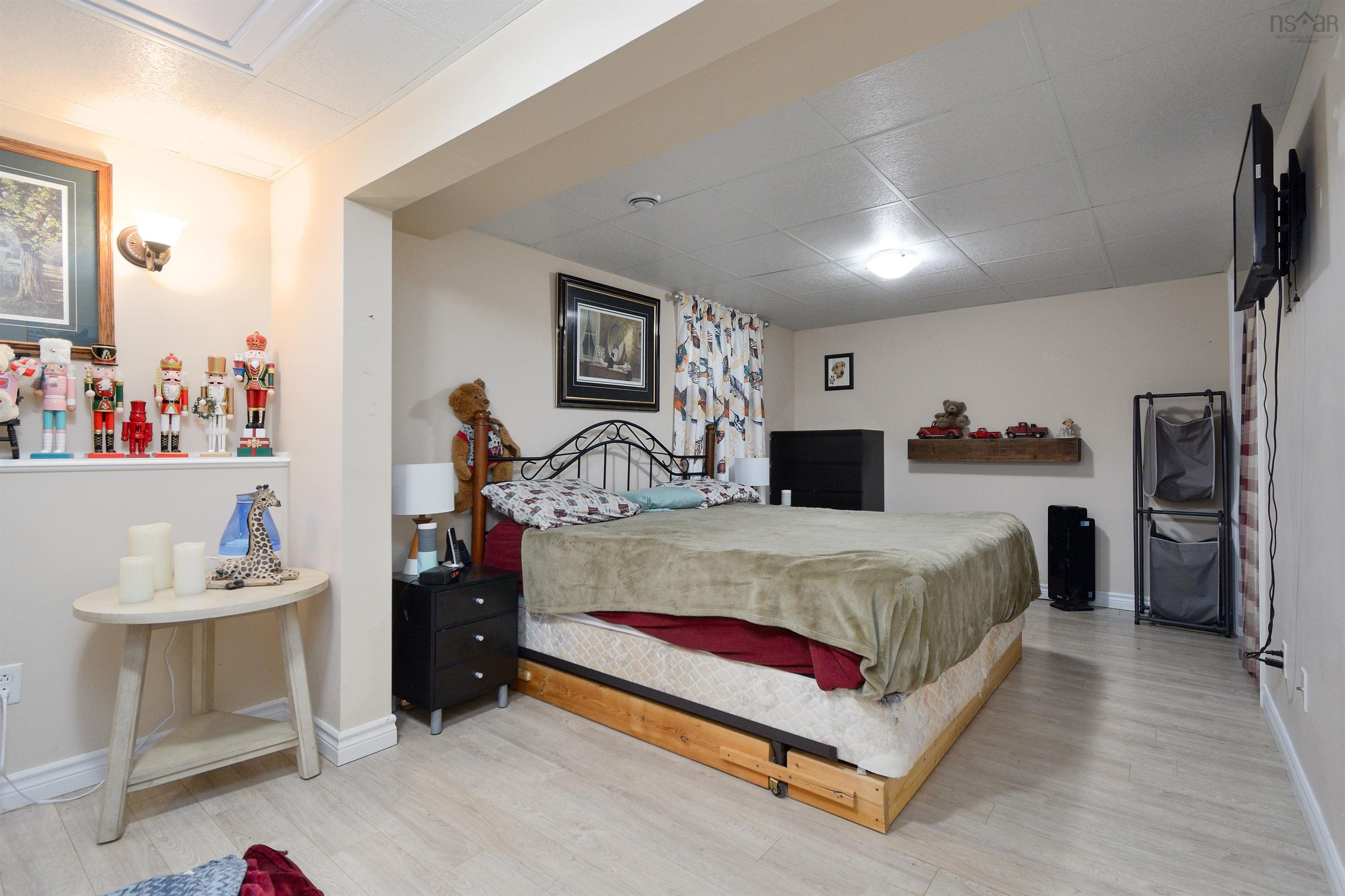 $543,000.00: 4598 Grand Mira North Road, Huntington