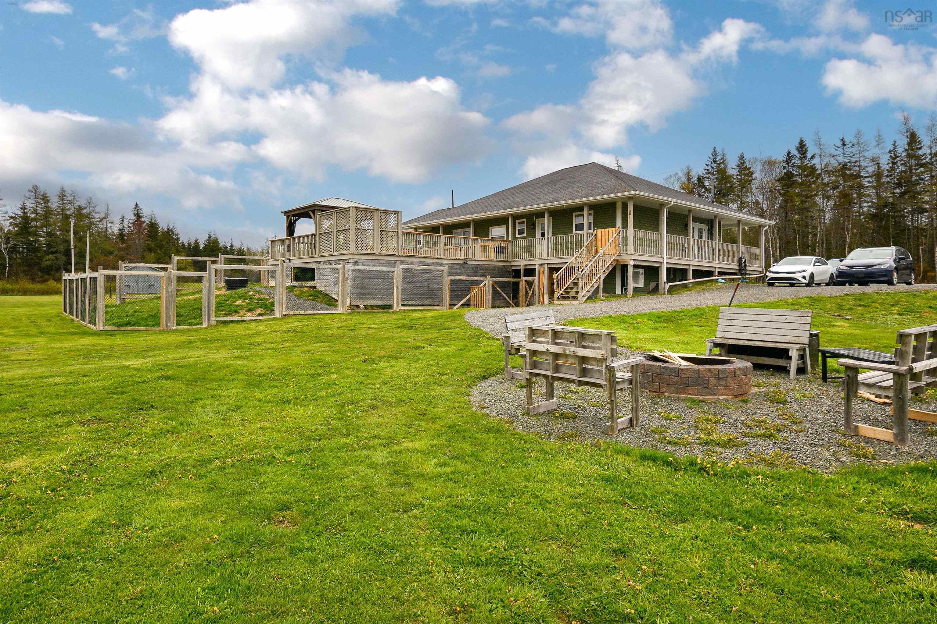 $543,000.00: 4598 Grand Mira North Road, Huntington