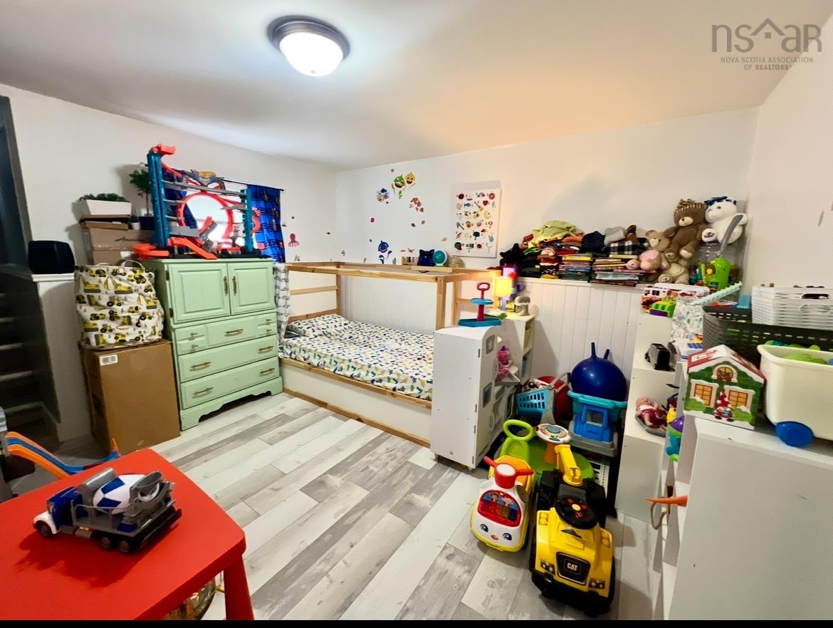 $379,900.00: 207 Erin Leah Drive, Howie Centre