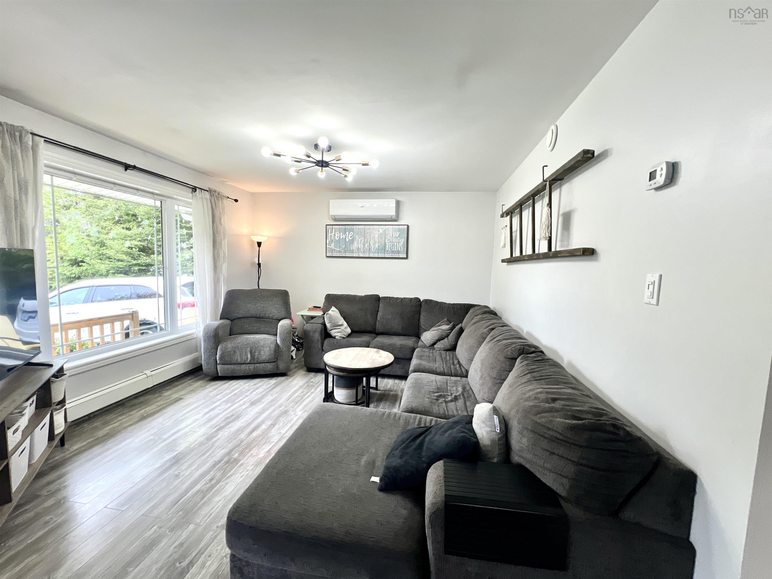$379,900.00: 207 Erin Leah Drive, Howie Centre