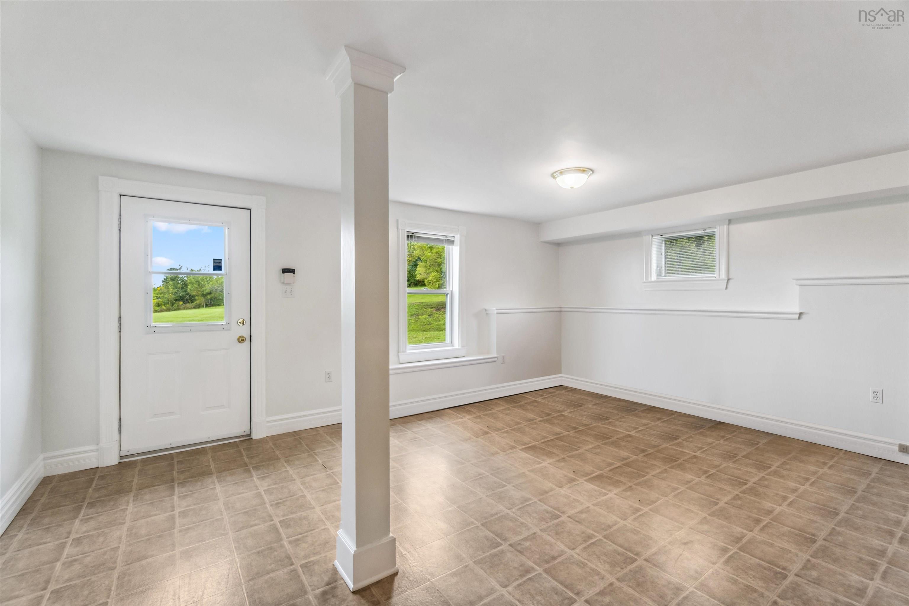 $759,900.00: 2135 Highway 221, Dempseys Corner