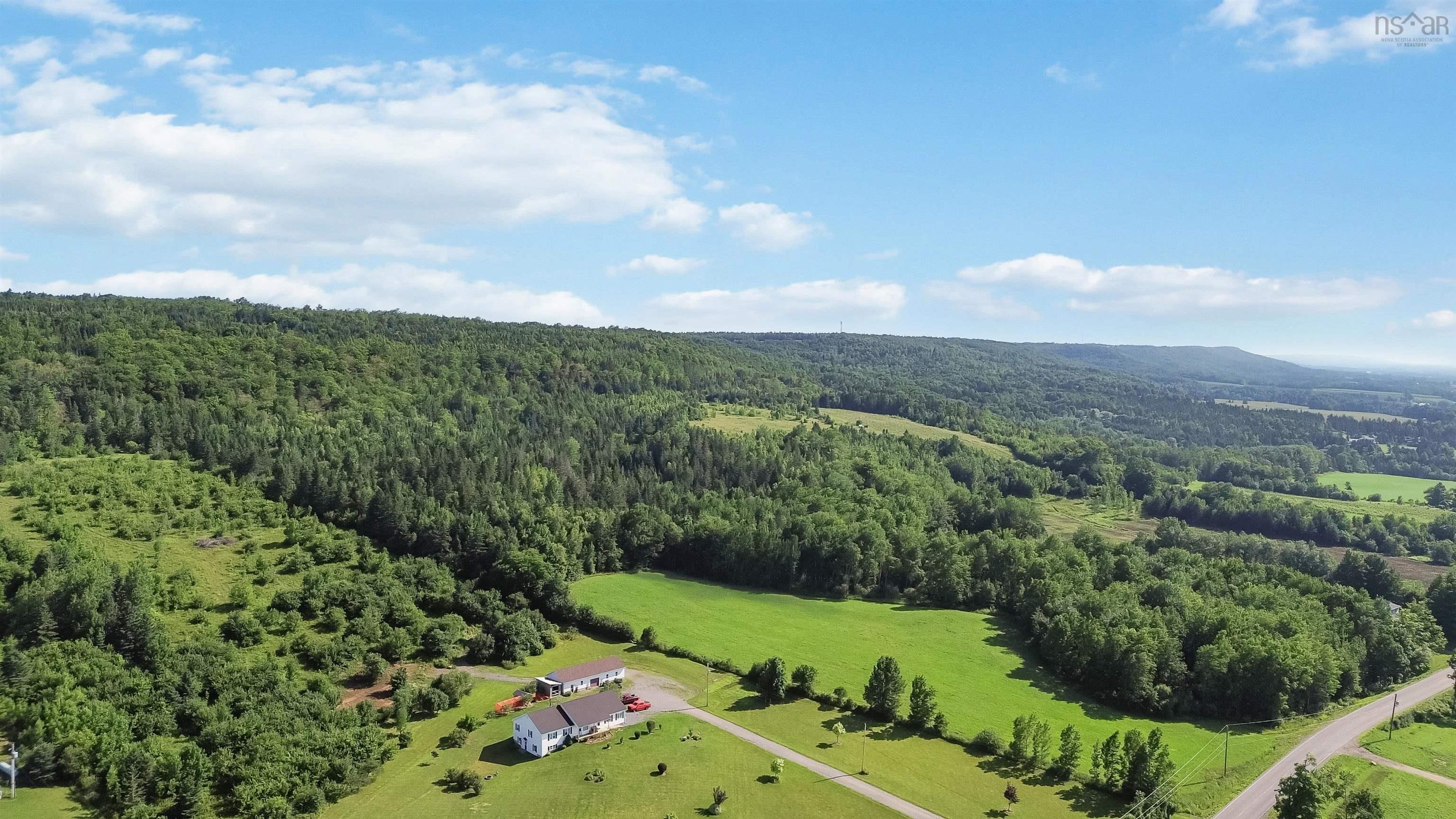 $759,900.00: 2135 Highway 221, Dempseys Corner
