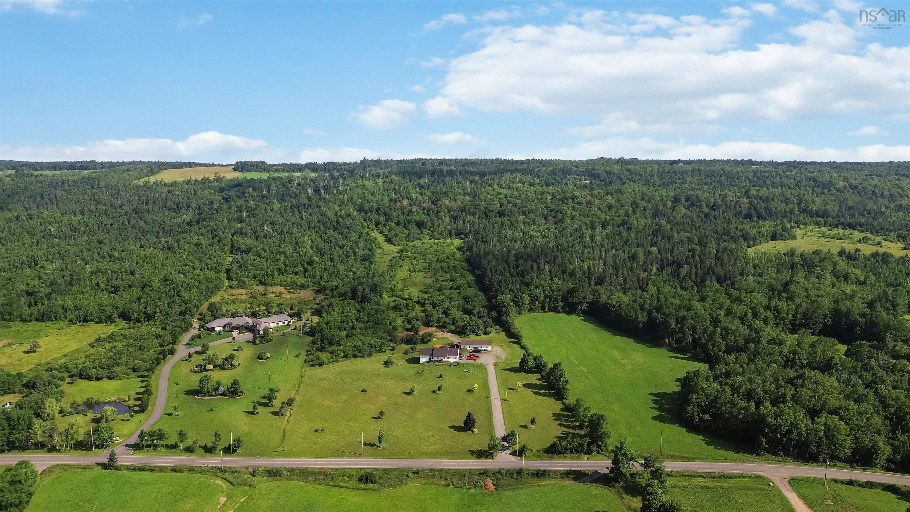 $759,900.00: 2135 Highway 221, Dempseys Corner