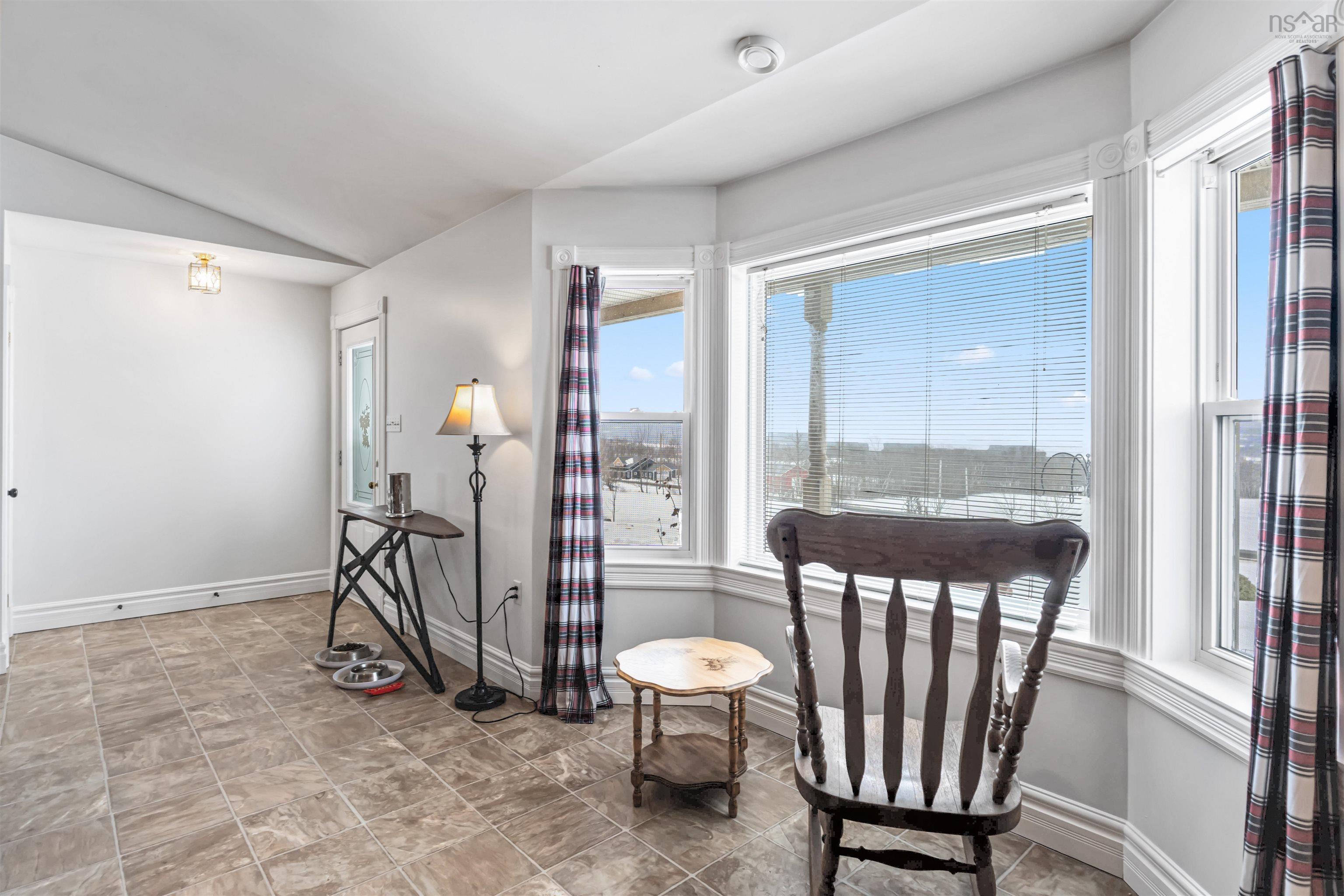 $759,900.00: 2135 Highway 221, Dempseys Corner