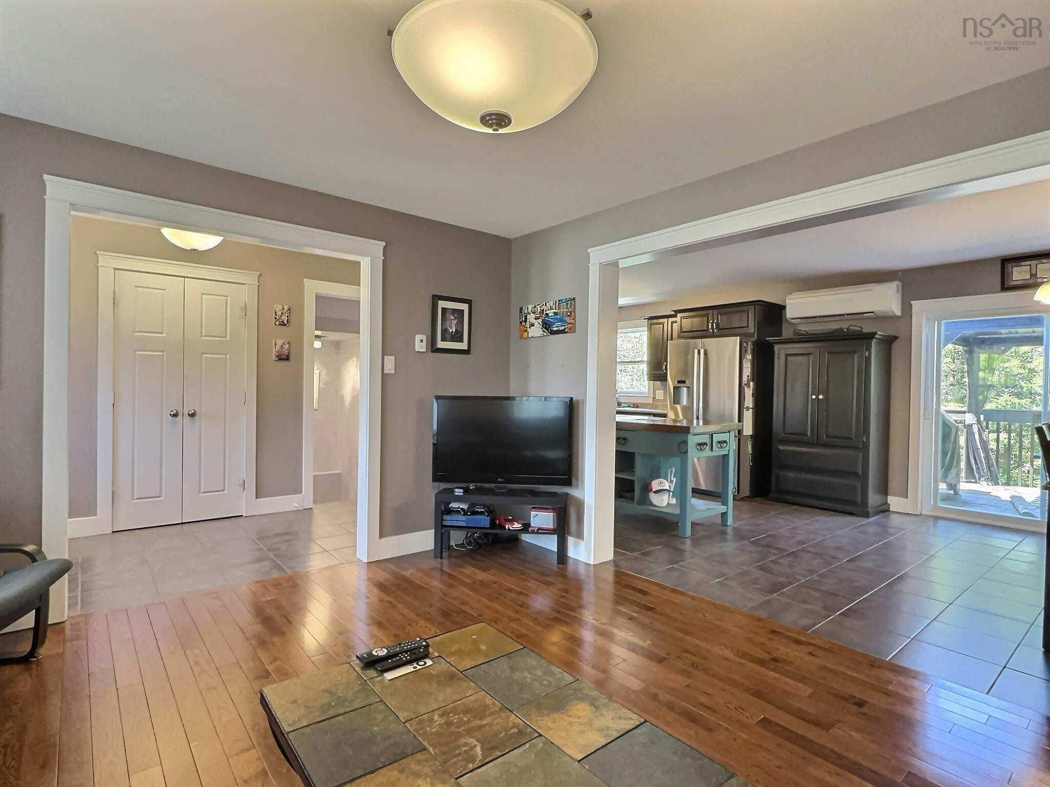 $674,900.00: 80 Burris Drive, Valley