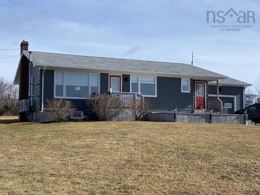 $475,000.00: 17 Chemin de Susanne Road, Chéticamp