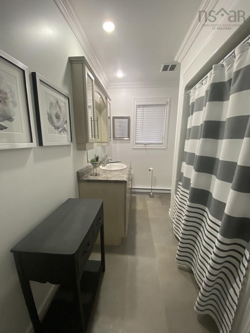 $475,000.00: 17 Chemin de Susanne Road, Chéticamp
