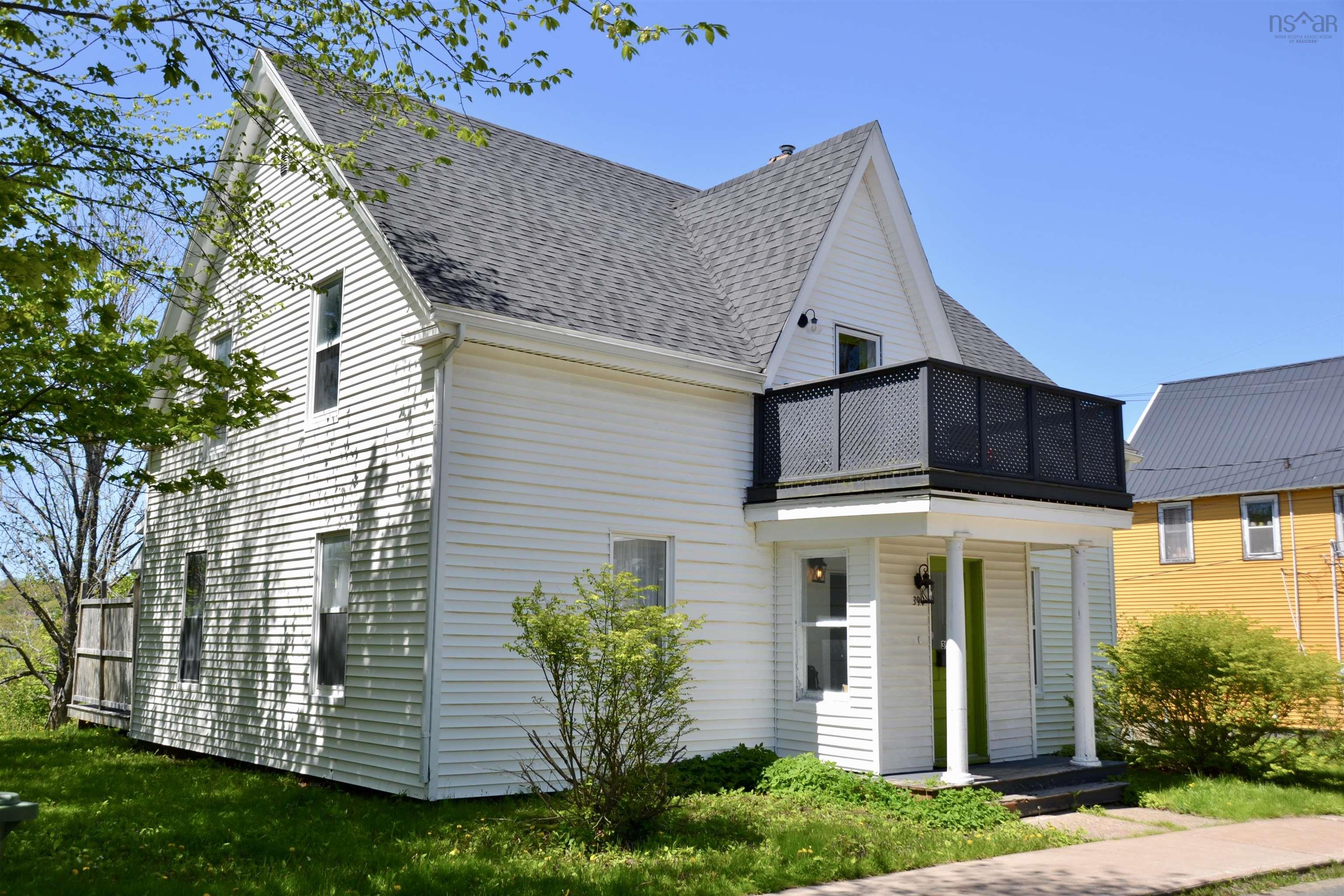 $269,999.00: 399 MacDonald Street, New Glasgow