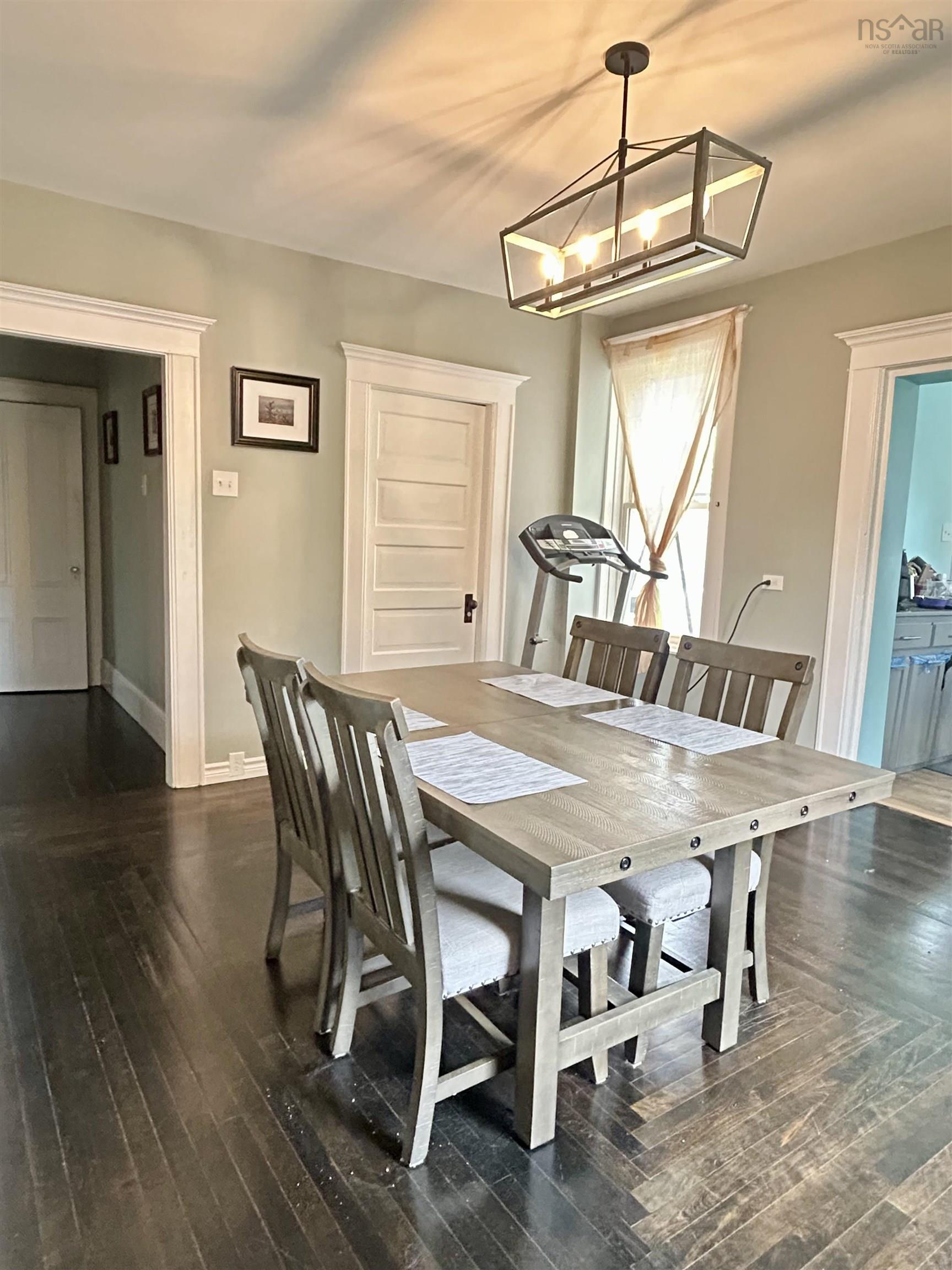 $269,999.00: 399 MacDonald Street, New Glasgow