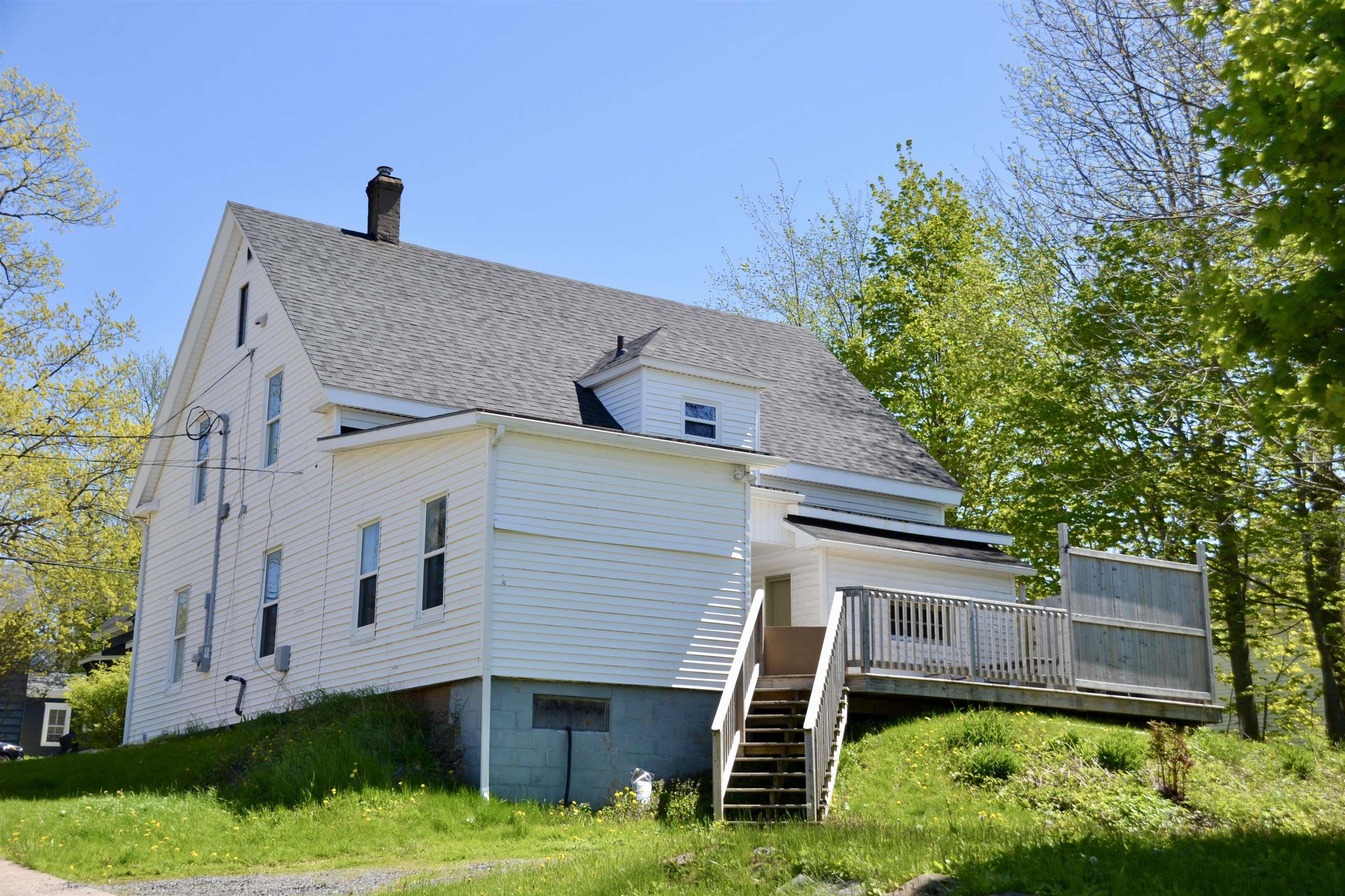 $269,999.00: 399 MacDonald Street, New Glasgow