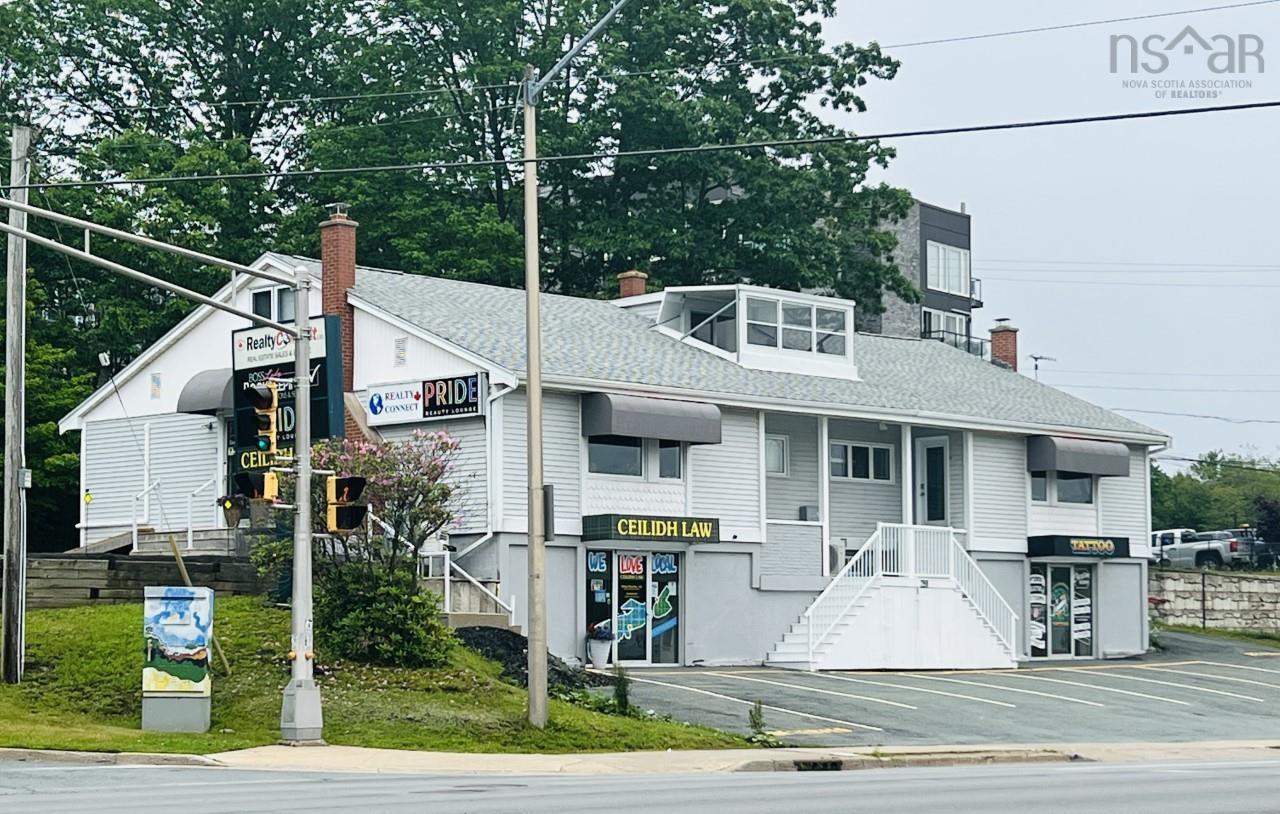 $25.00: 281 SACKVILLE Drive, Sackville
