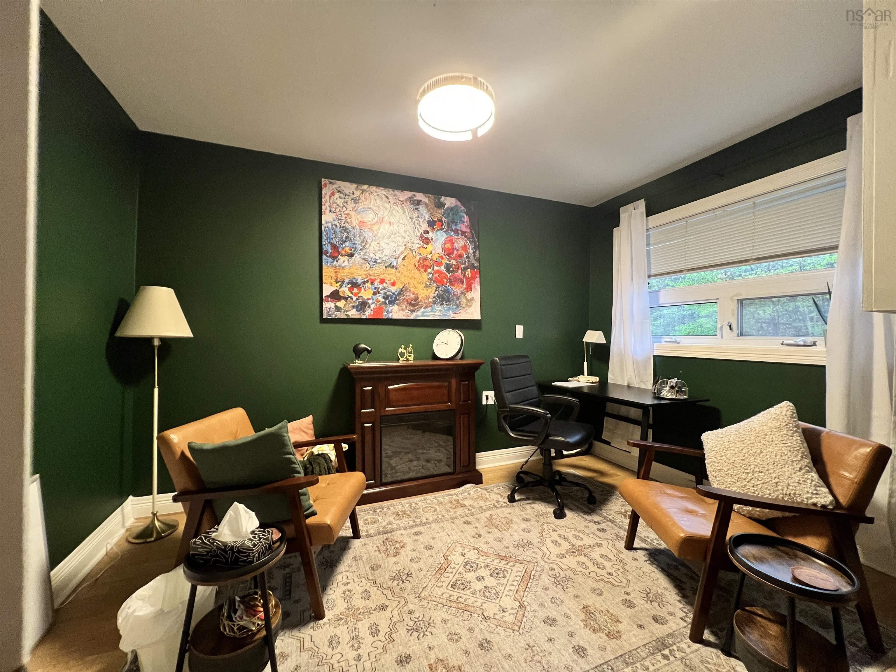 $25.00: 281 SACKVILLE Drive, Sackville