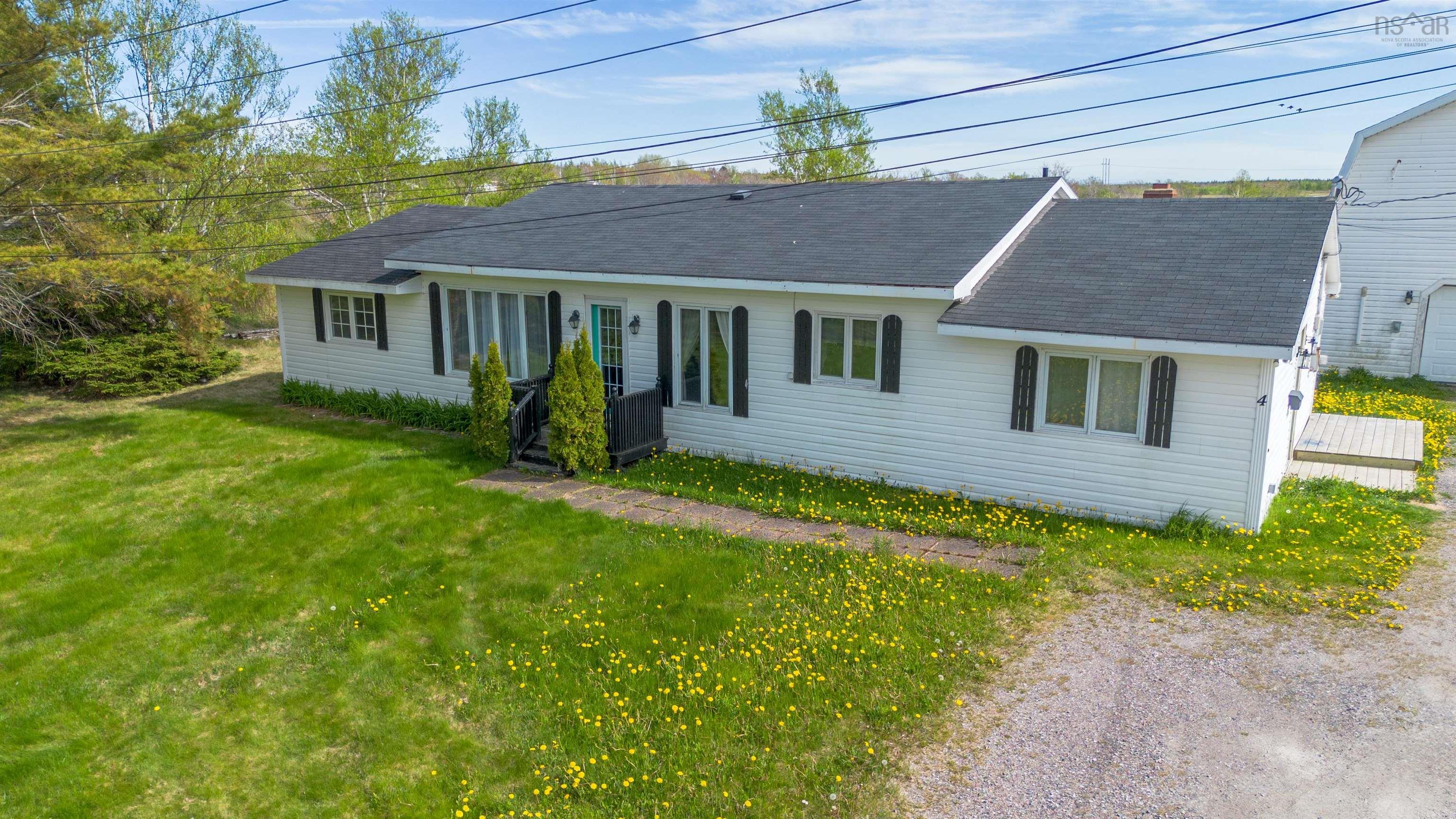 $275,000.00: 4 Emery Lane, Glace Bay