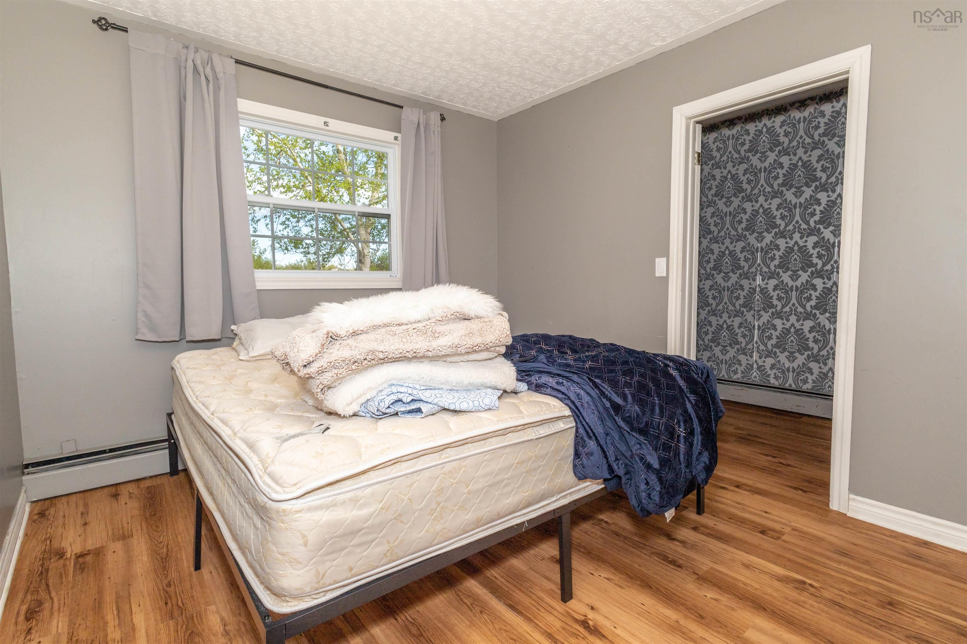 $275,000.00: 4 Emery Lane, Glace Bay