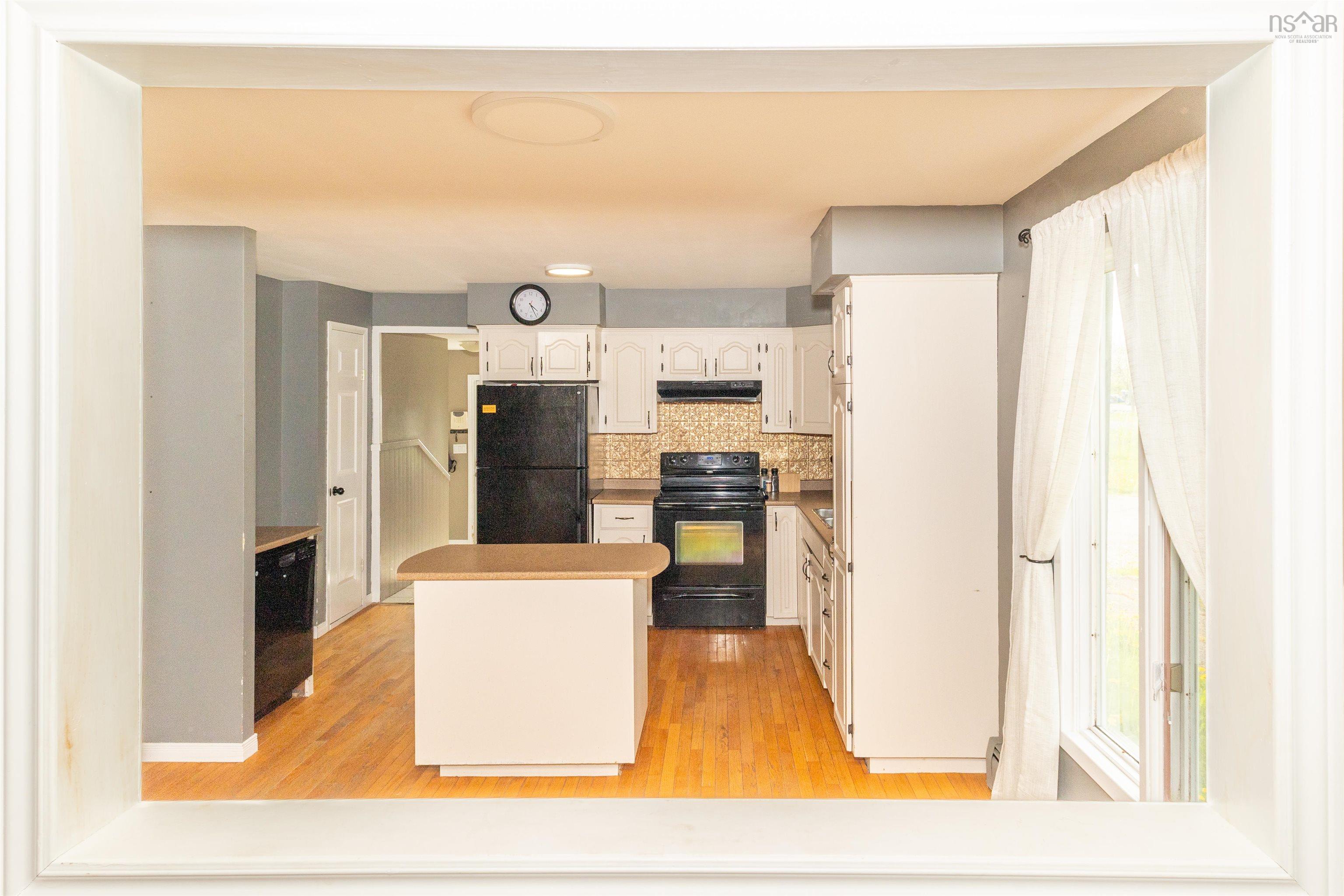 $275,000.00: 4 Emery Lane, Glace Bay