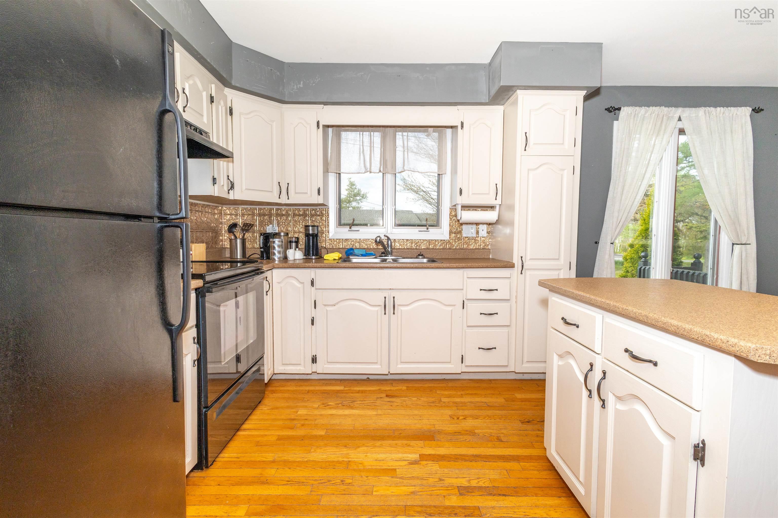 $275,000.00: 4 Emery Lane, Glace Bay