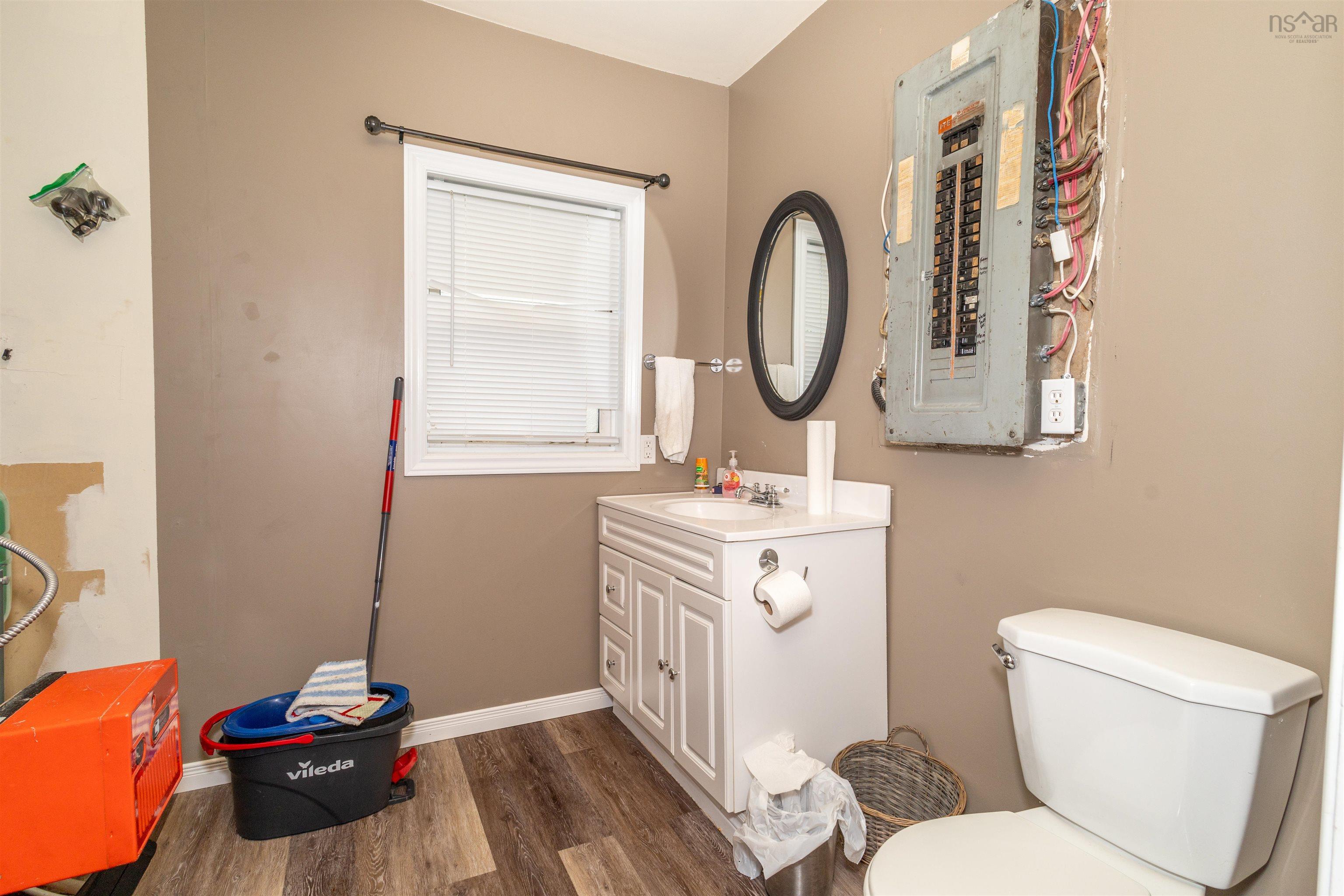 $275,000.00: 4 Emery Lane, Glace Bay